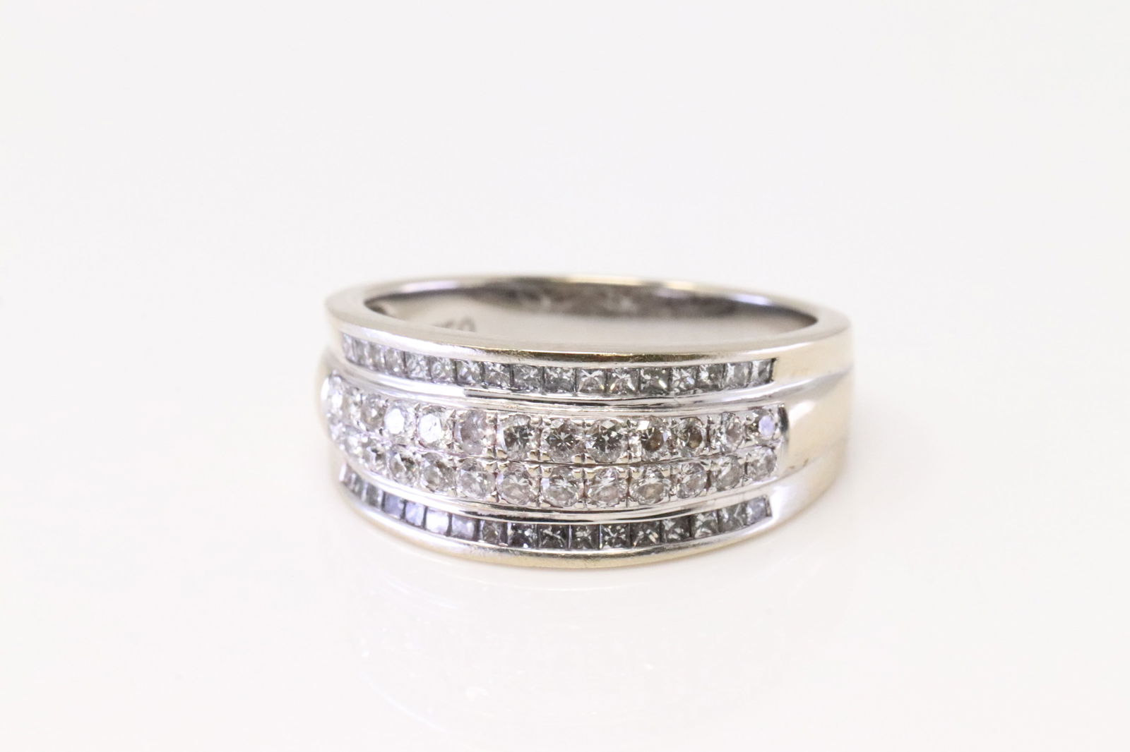 Diamond Ring 18Kt. - 2