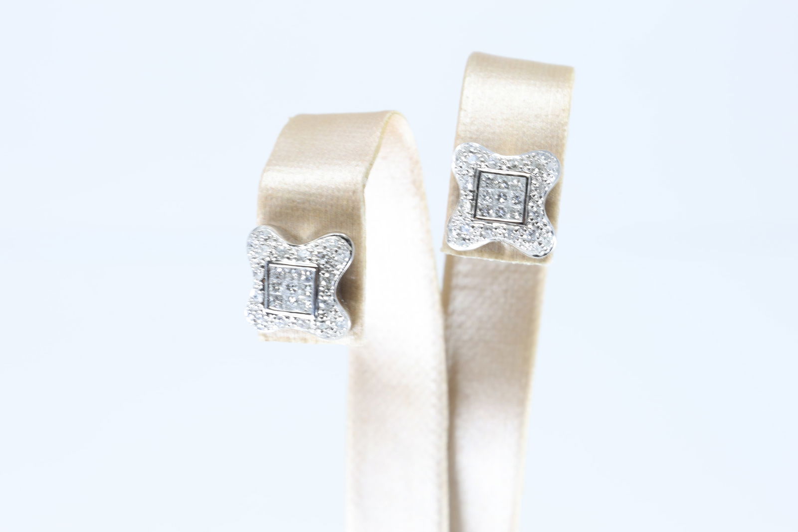 Diamond Stud Earring 14Kt. - 3