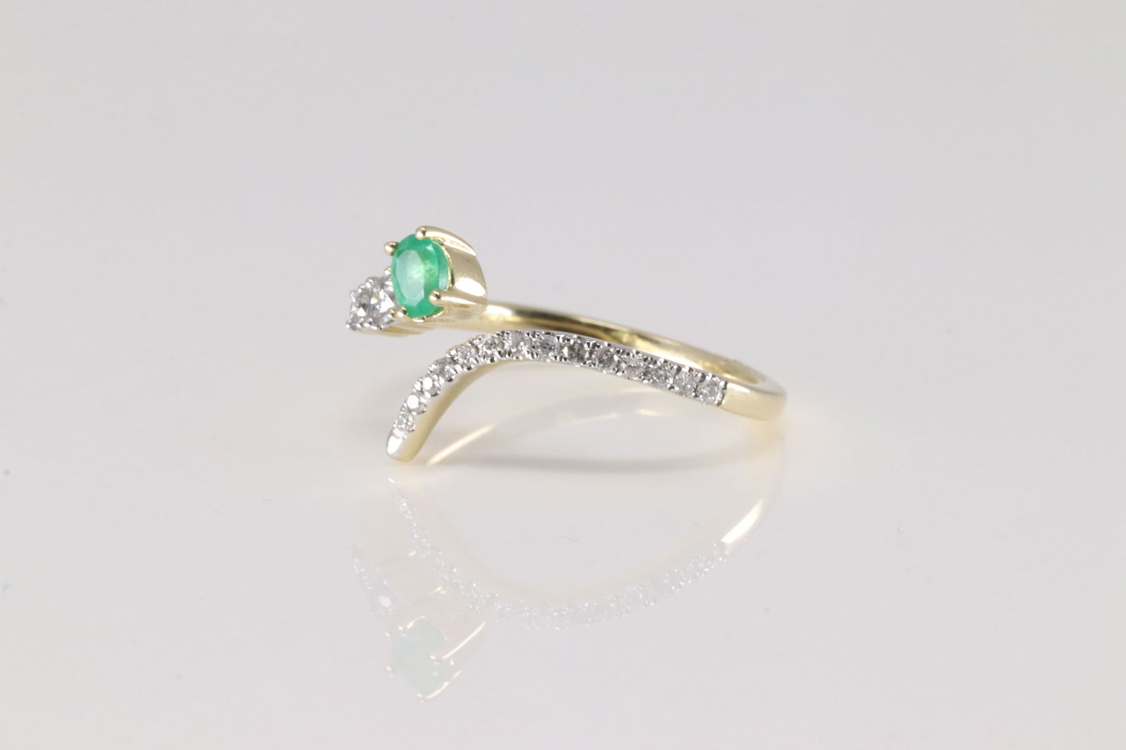 Emerald & Diamond Ring 14kt. - 2