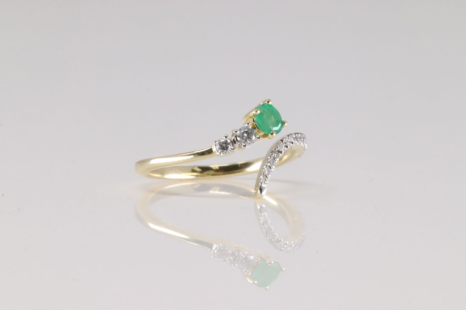 Emerald & Diamond Ring 14kt. - 3