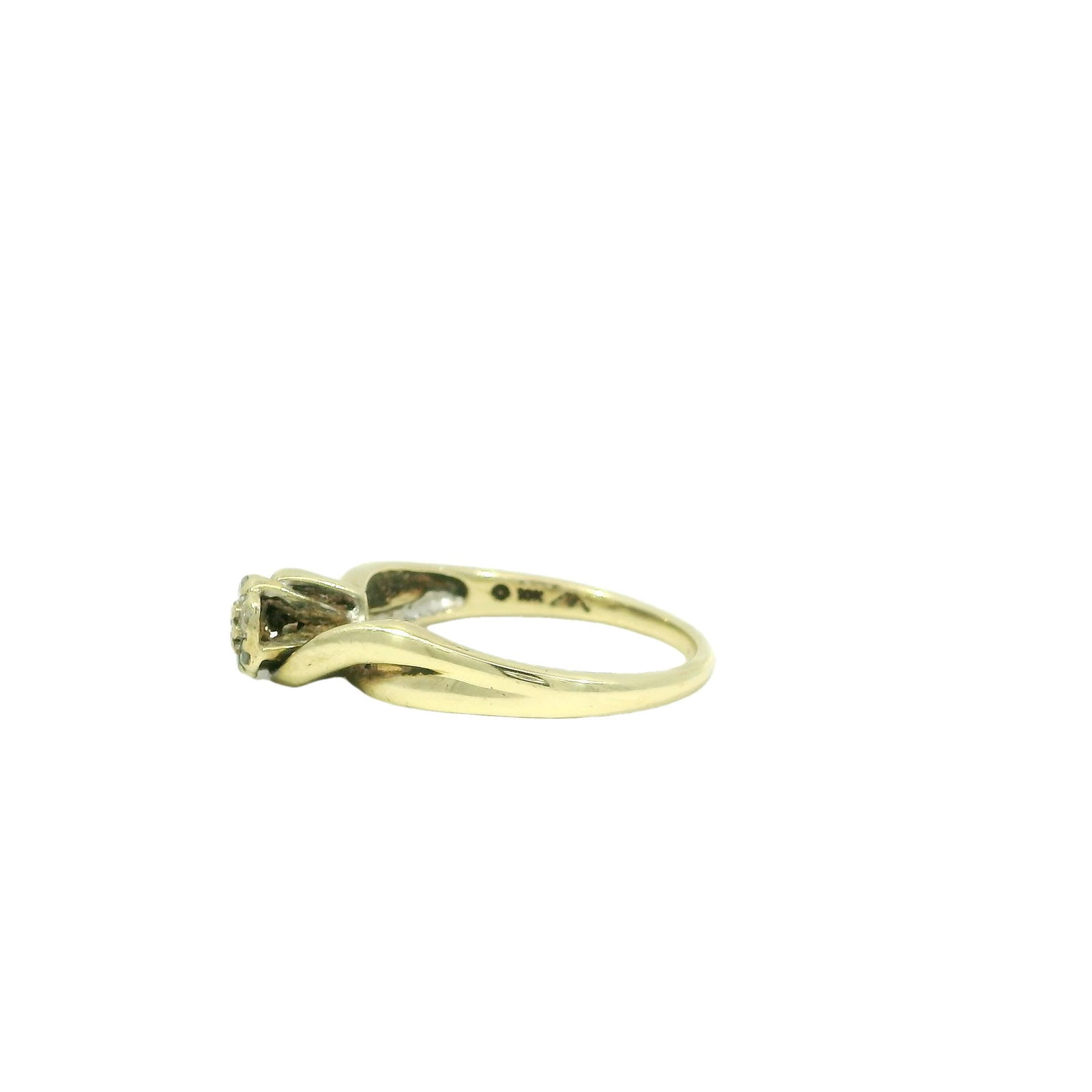 10KT Diamond Gold Ring - 2