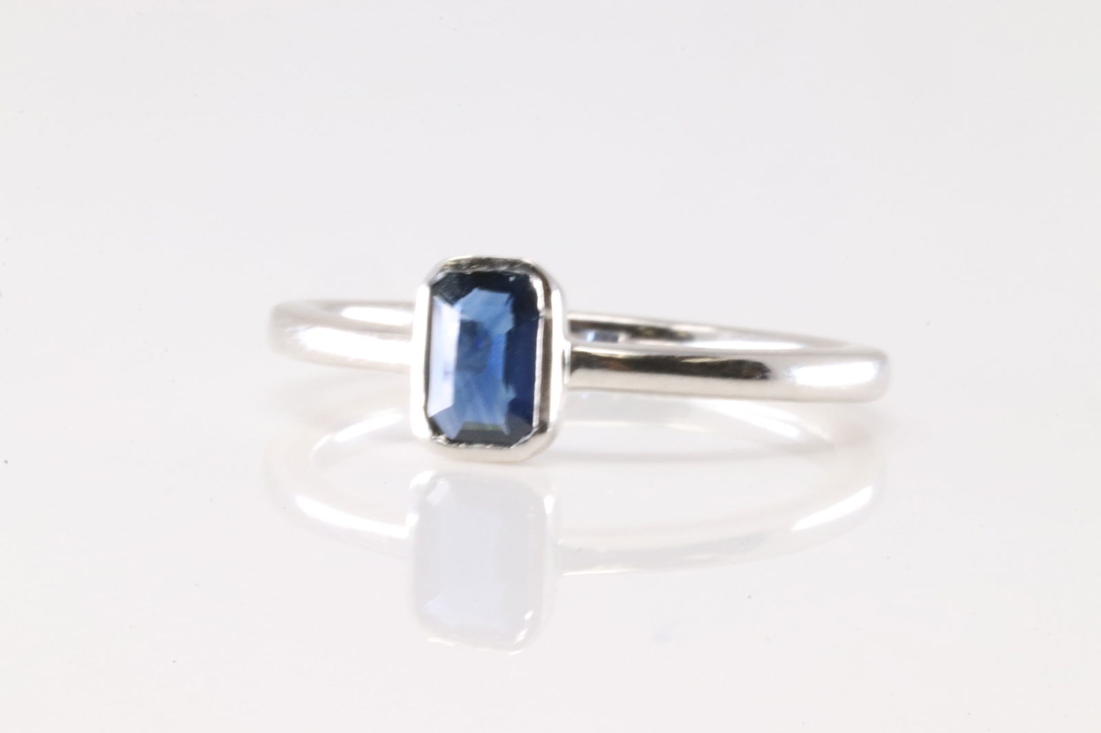 Sapphire Ring 14Kt. - 3