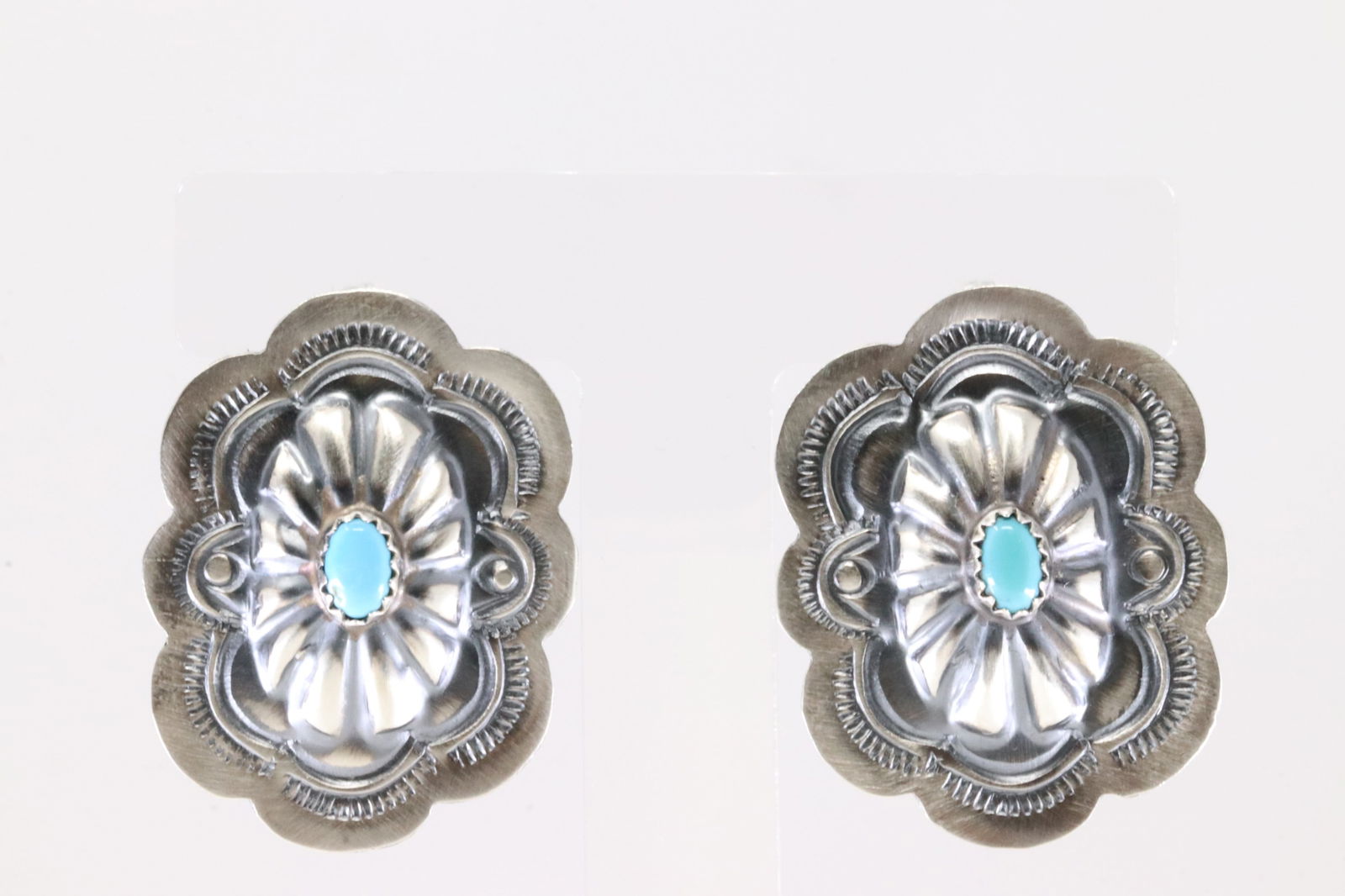 America Sterling Silver Conch Turquoise Post Earring's.: This is a America Sterling Silver Conch Turquoise Post Earring's.