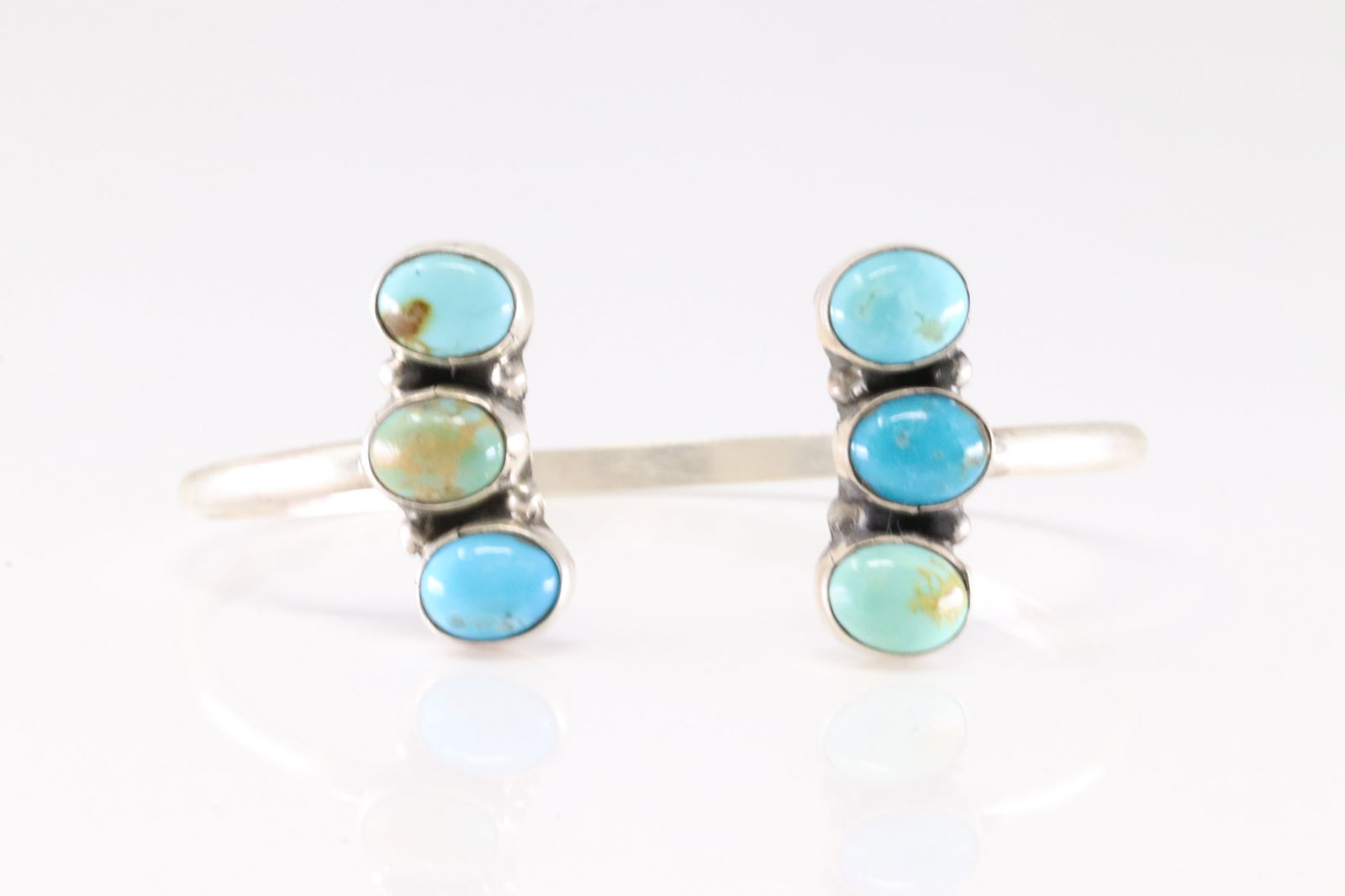 Native America Navajo Sterling Silver Turquoise Bracelet Cuff By Geraldine James. (1 of 4)