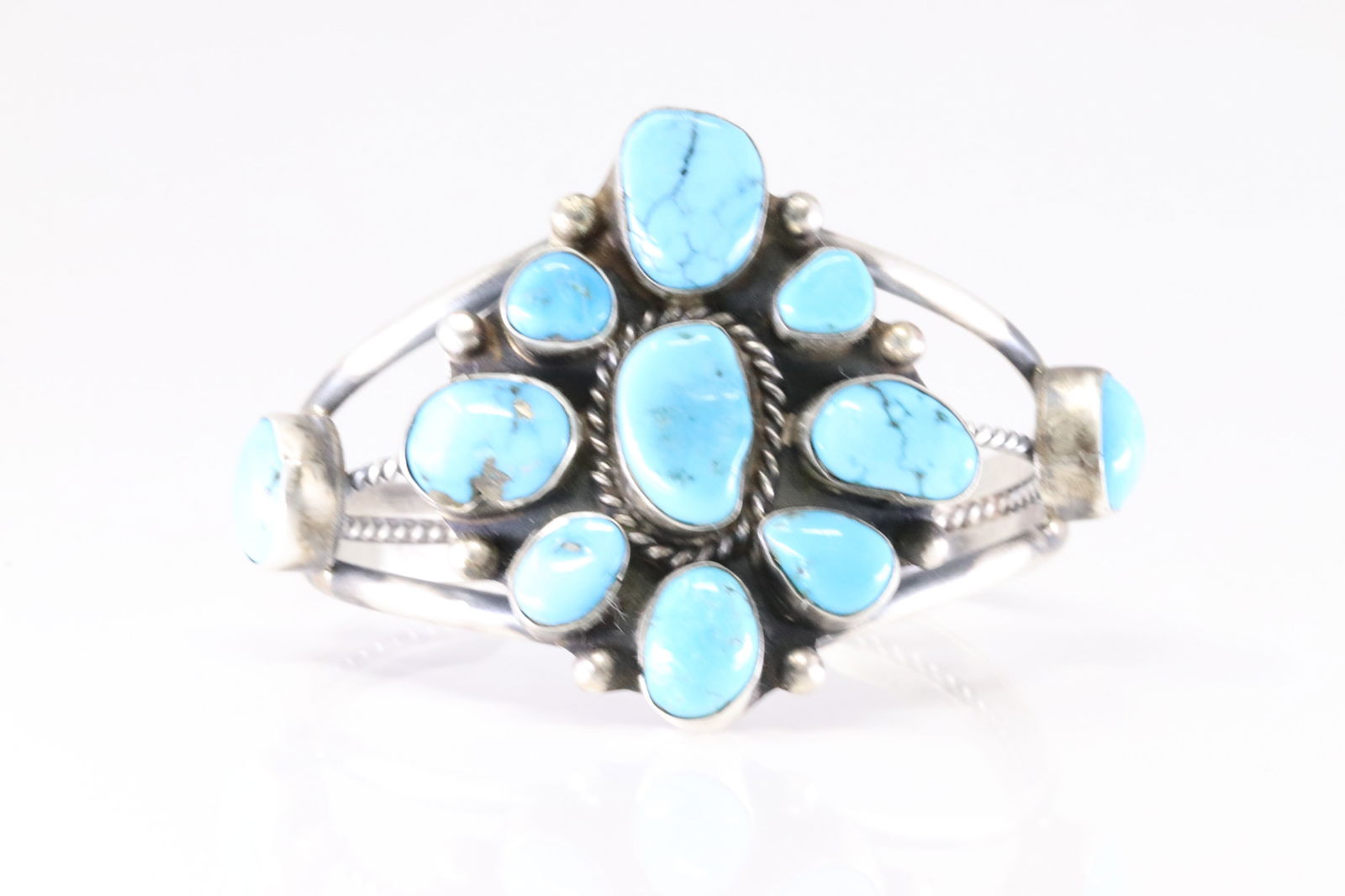 Native America Navajo Sterling Silver Kingman Turquoise Bracelet Cuff By WD. (1 of 4)