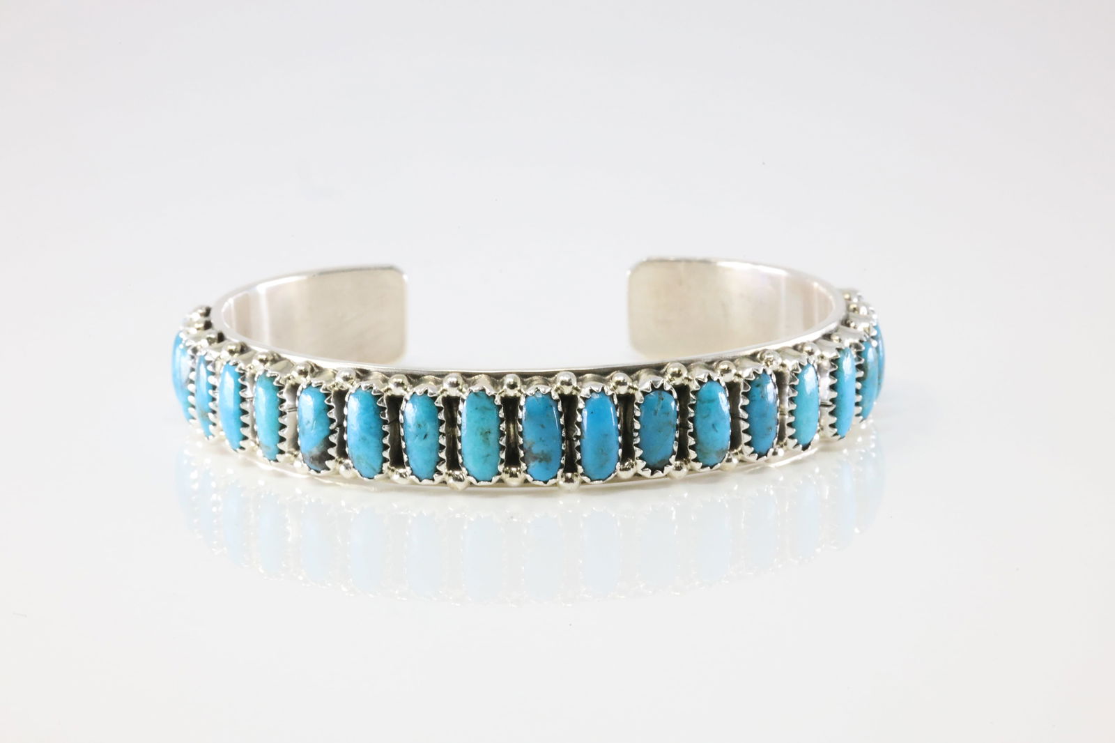 Native America Zuni Sterling Silver Turquoise Bracelet Cuff By SIS.: This is a Native America Zuni Sterling Silver Turquoise Bracelet Cuff By SIS. Stamp SIS.