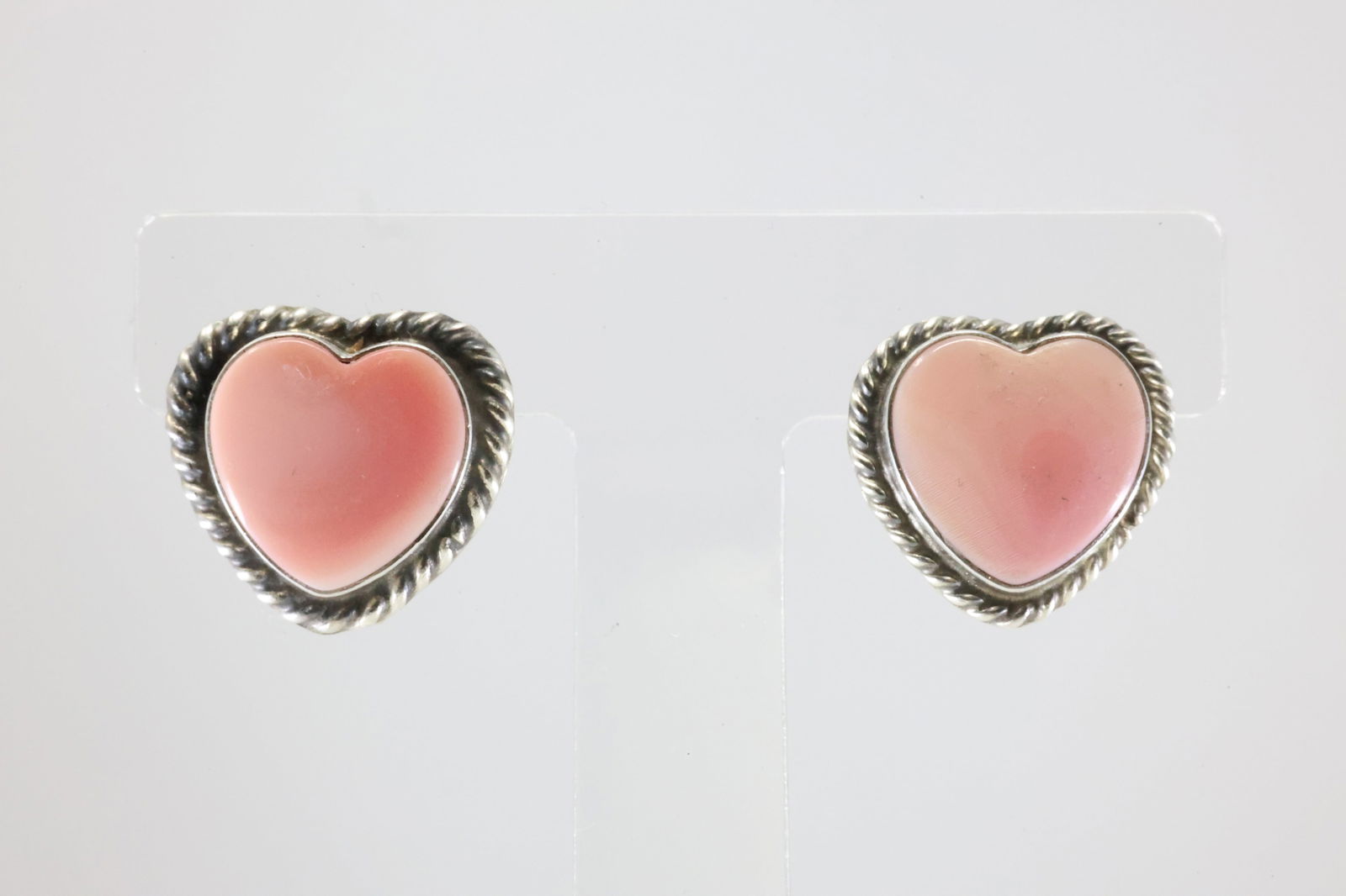 Native America Navajo Sterling Silver Pink Conch Heart Post Earring's By Larson Chee. (1 of 4)