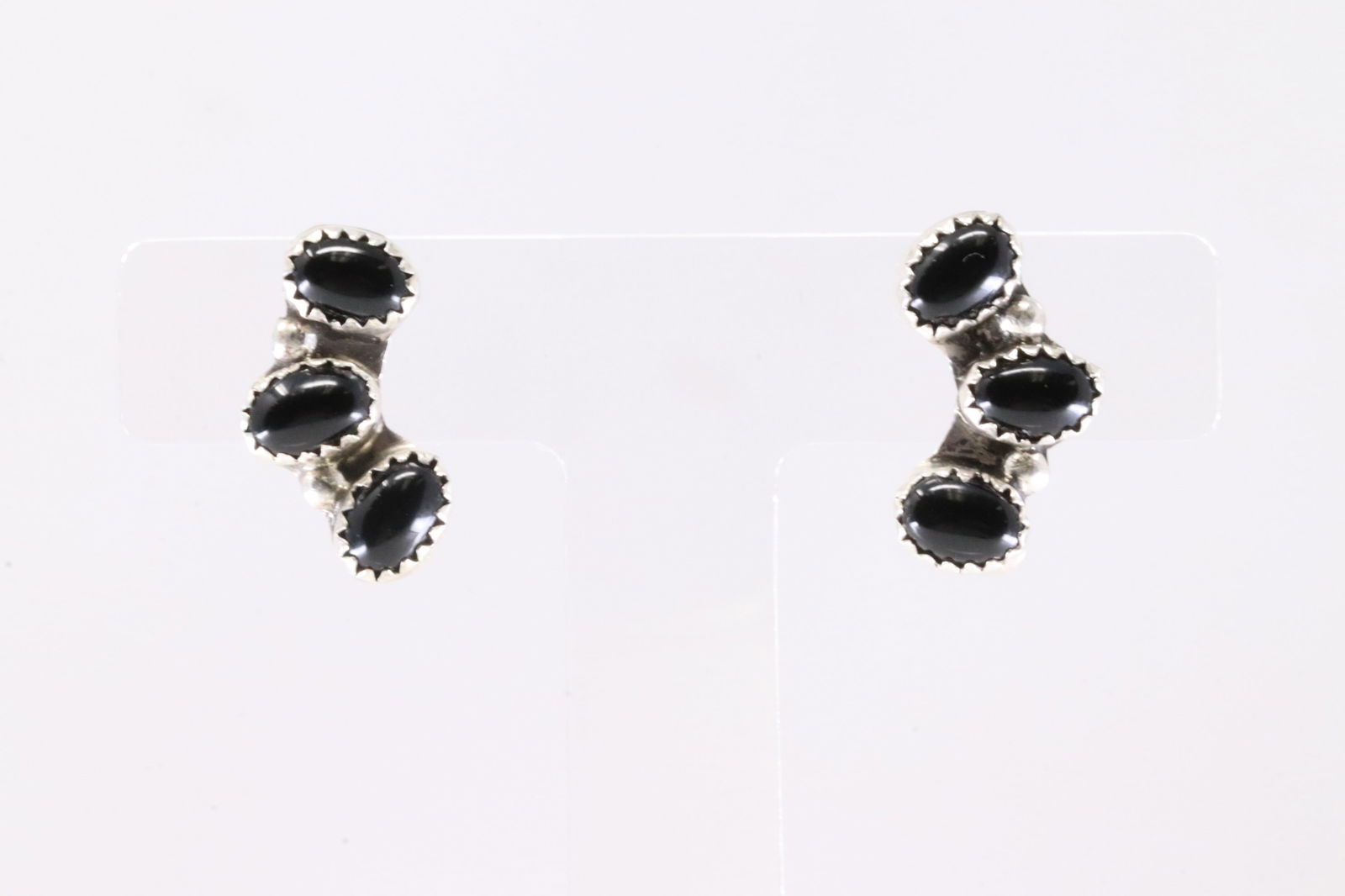 Native America Navajo Sterling Silver Black Onyx Post Earring's By B.: This is a Native America Navajo Sterling Silver Black Onyx Post Earring's By B. Stamp B.