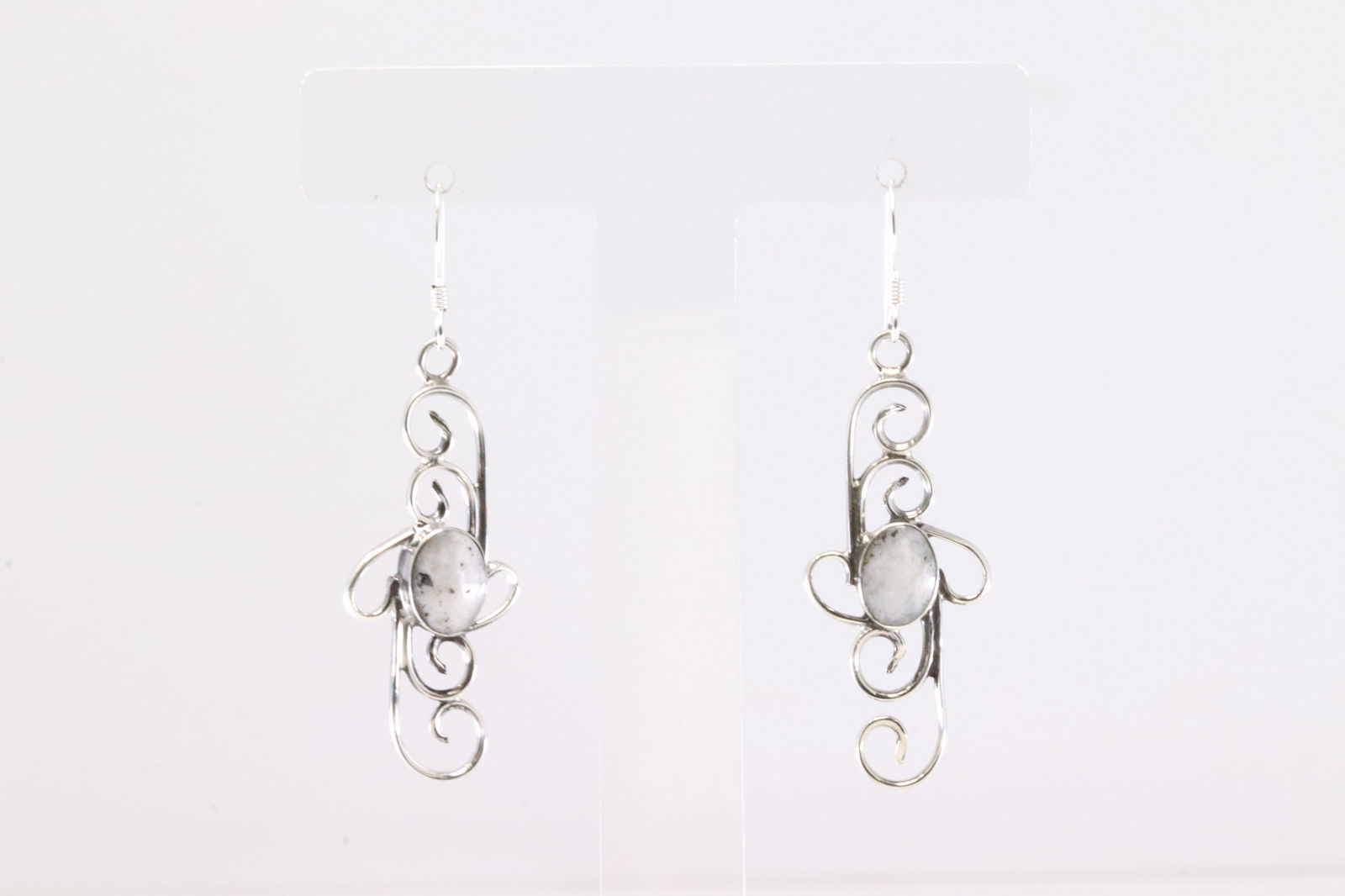 America Sterling Silver White Buffalo Dangling Earring's.: This is a America Sterling Silver White Buffalo Dangling Earring's.