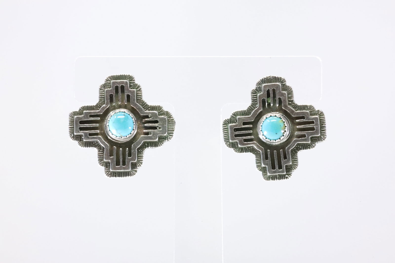 America Sterling Silver Turquoise Posr Earring's. (1 of 4)