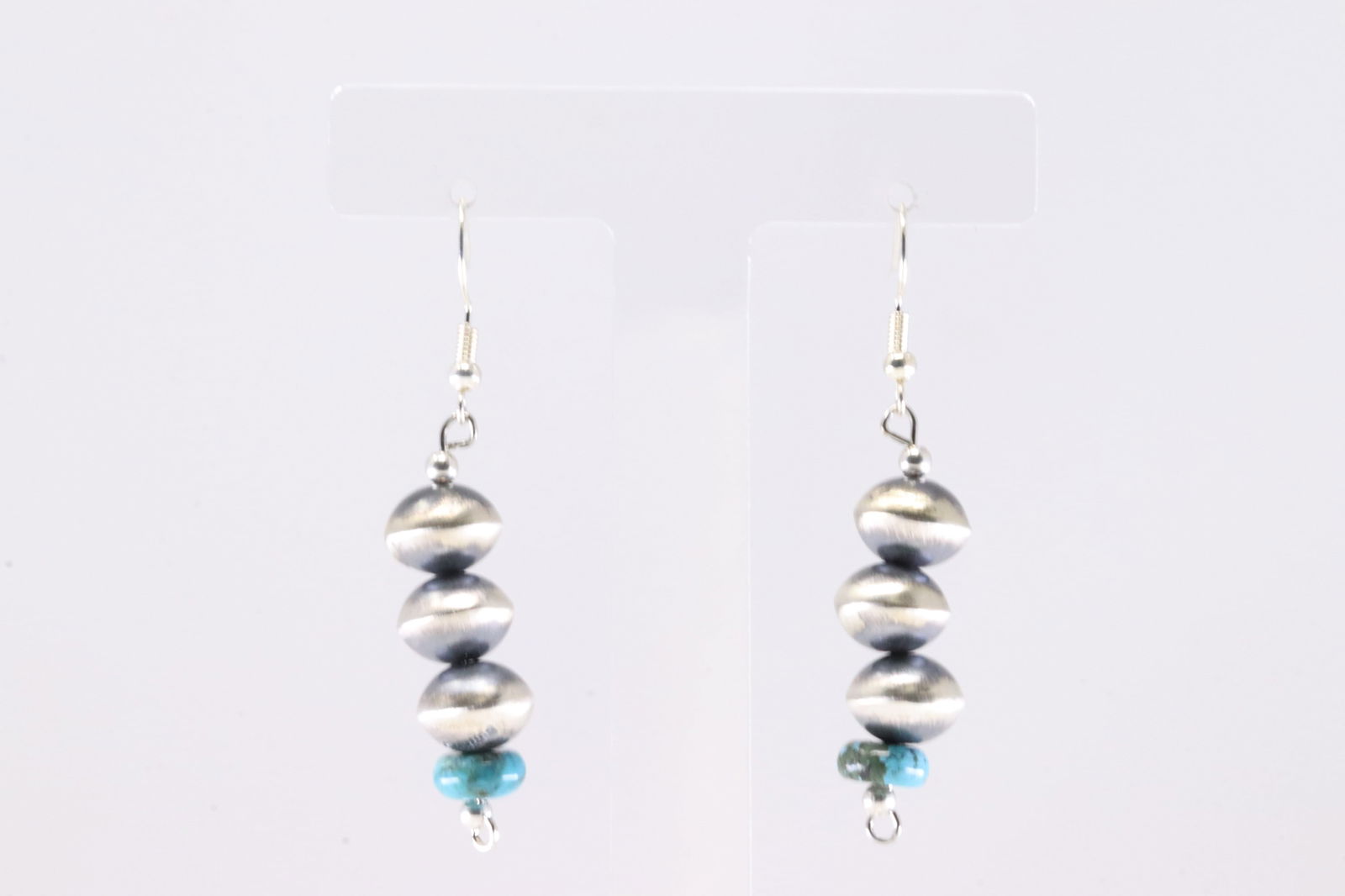 America Sterling Silver Pearl Beaded / Turquoise Dangling Earring's.: This is a America Sterling Silver Pearl Beaded / Turquoise Dangling Earring's.