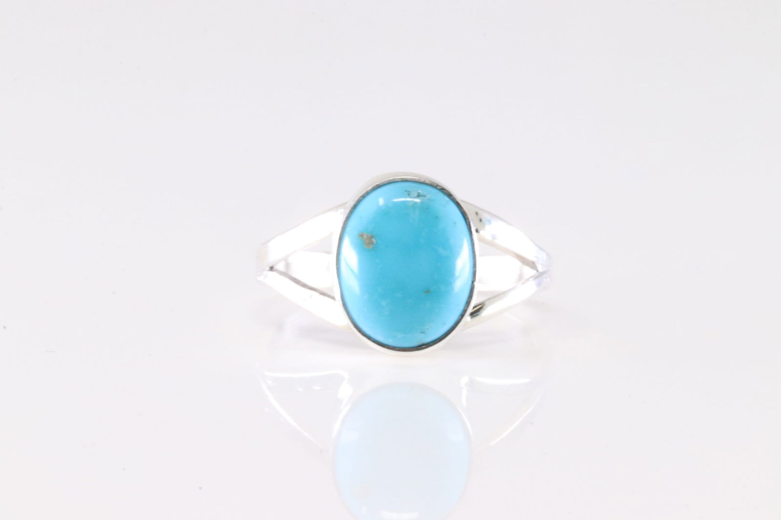 America Sterling Silver Turquoise Ring. (1 of 3)