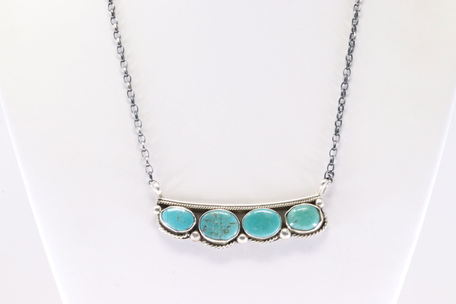 Native America Navajo Sterling Silver Kingman Turquoise Necklace By Eunis Tso. (1 of 4)