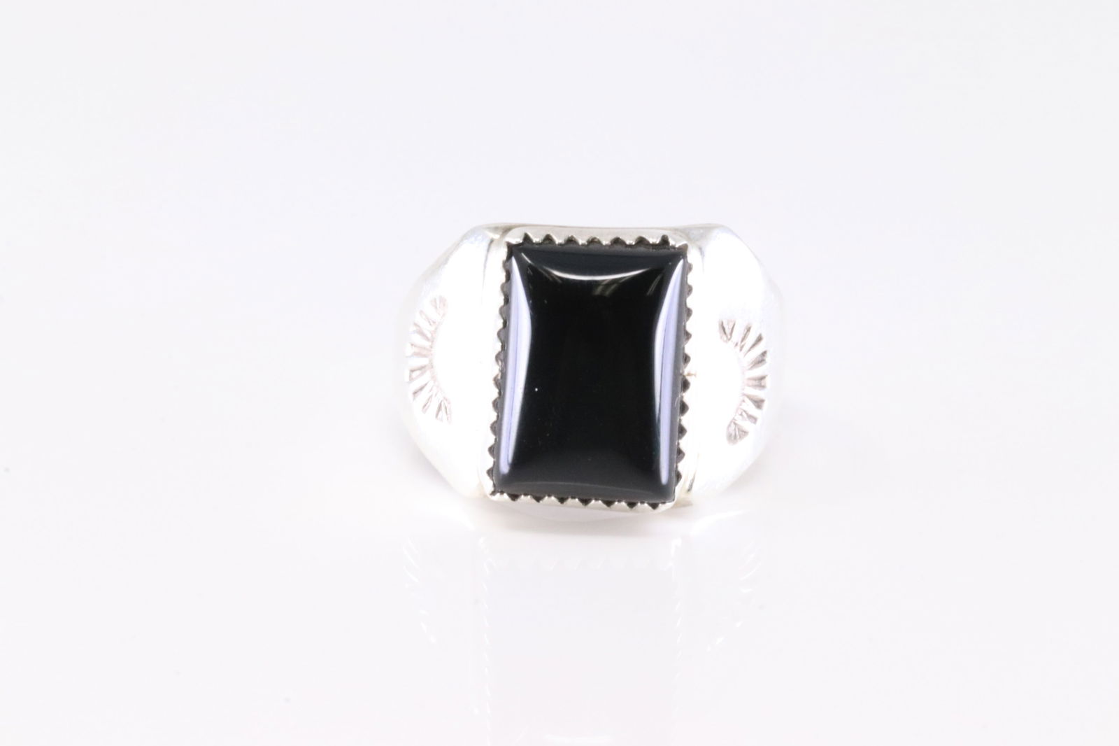America Sterling Silver Black Onyx Ring.: This is a America Sterling Silver Black Onyx Ring. Ring Size: 9.50.