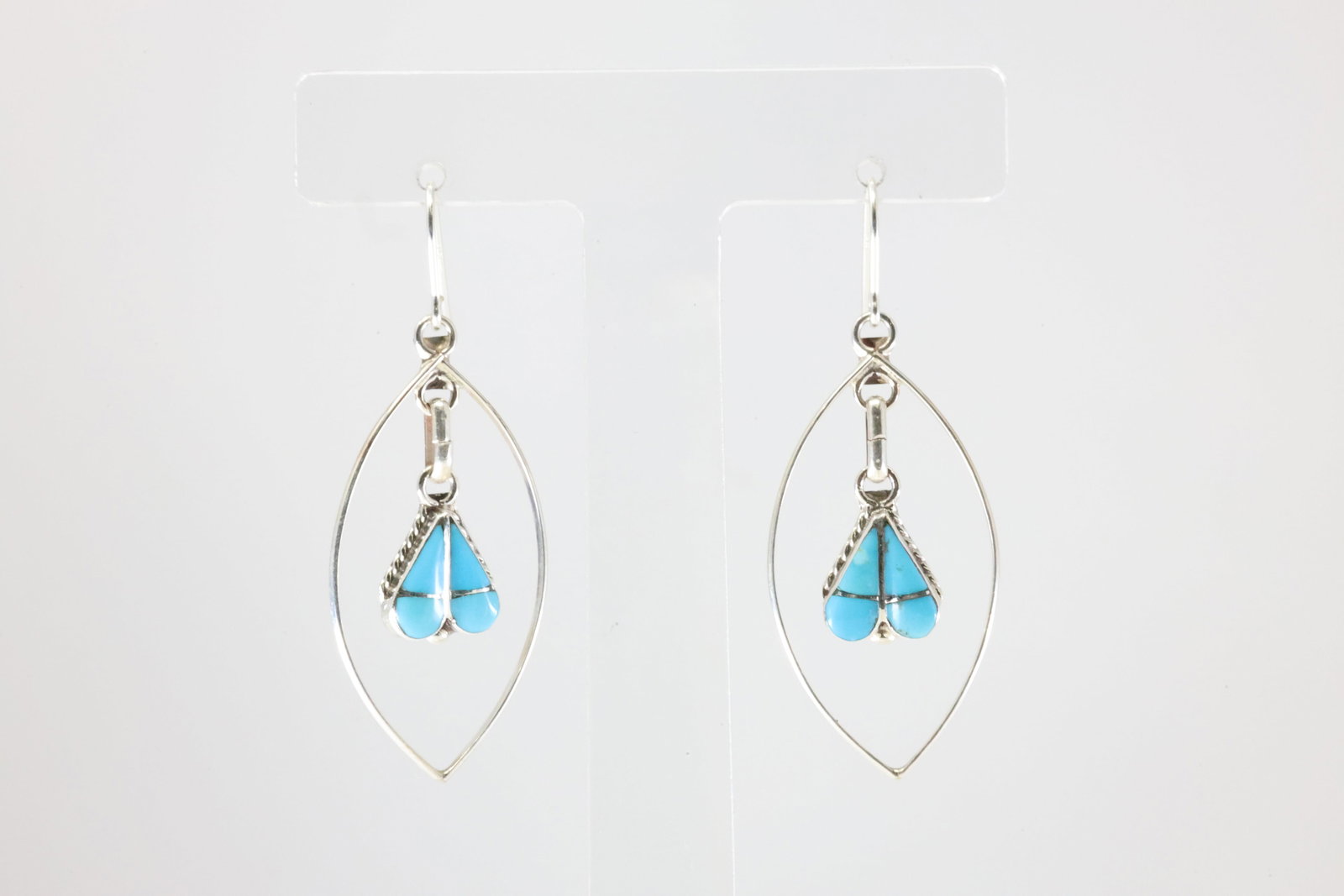 Native America Zuni Sterling Silver Turquoise Dangling Earring's By Velda Nastacio.: This is a Native America Zuni Sterling Silver Turquoise Dangling Earring's By Velda Nastacio. Stamp RVN.
