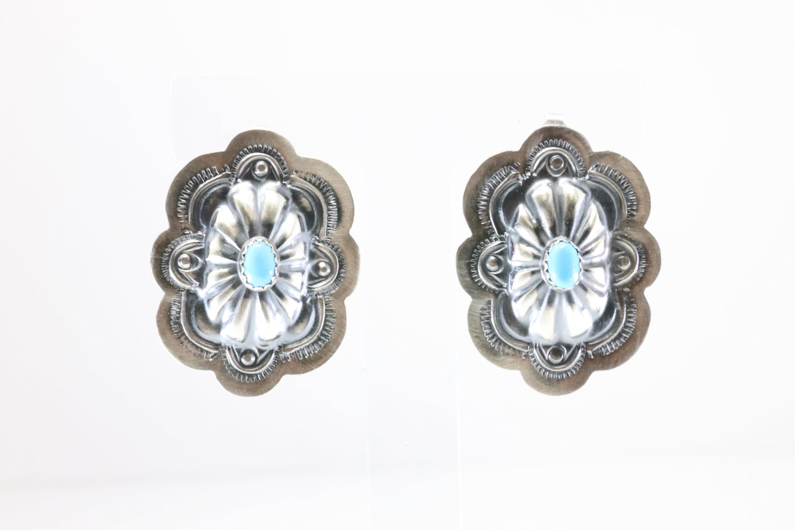 America Sterling Silver Conch Turquoise Post Earring's.: This is a America Sterling Silver Conch Turquoise Post Earring's.