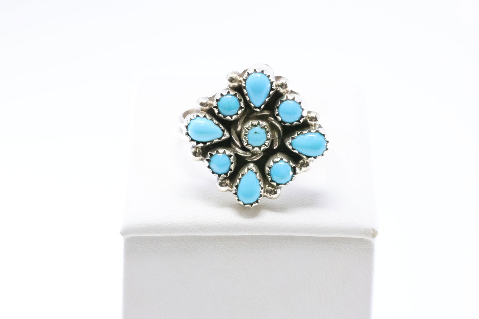 Native America Navajo Sterling Silver Turquoise Ring By B.: This is a Native America Navajo Sterling Silver Turquoise Ring By B. Stamp B. Ring Size: 10.00.
