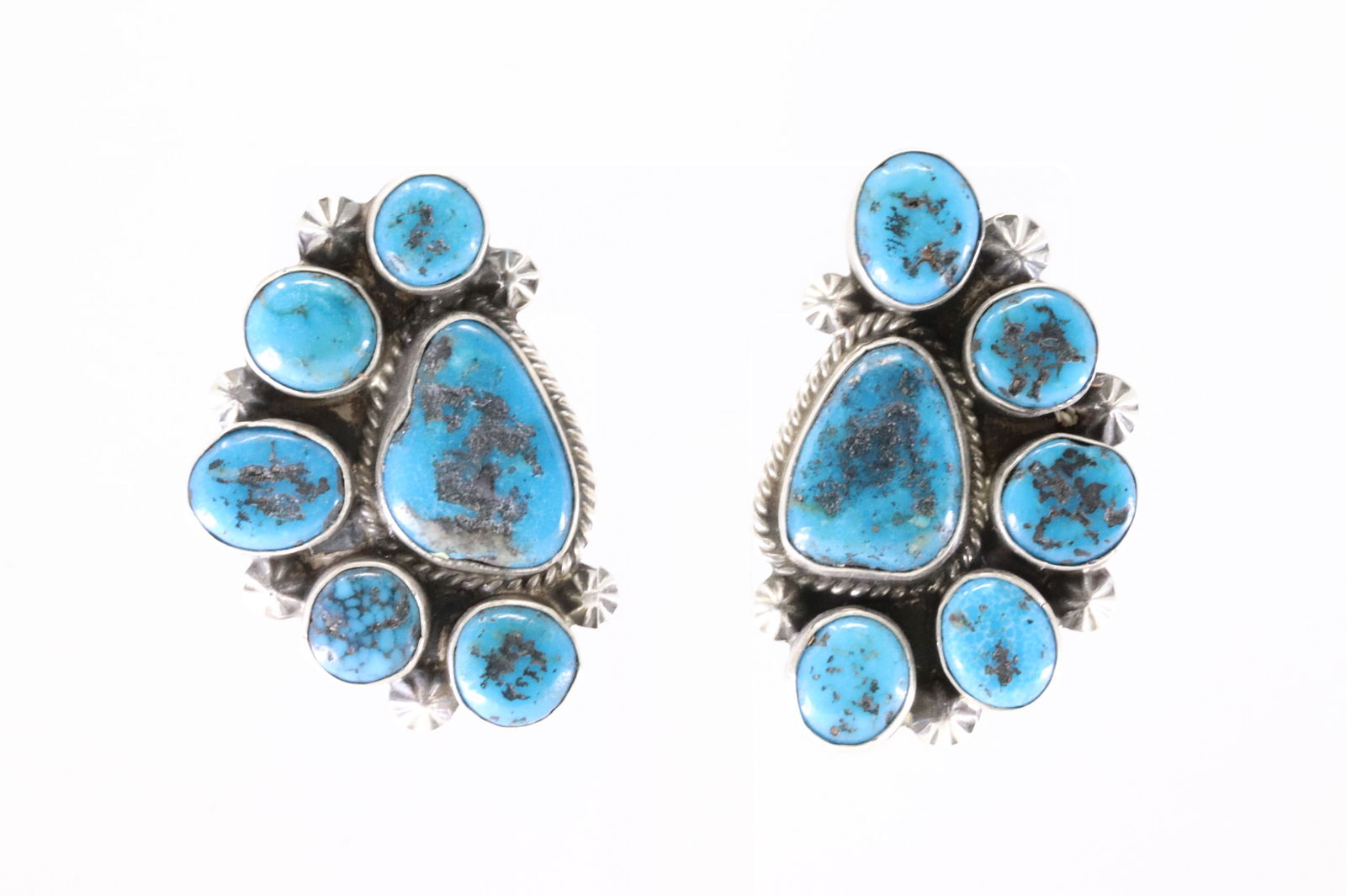 Native America Navajo Sterling Silver Kingman Turquoise Post Earring's By Elouise Kee.: This is a Native America Navajo Sterling Silver Kingman Turquoise Post Earring's By Elouise Kee. Stamp Elouise Kee.