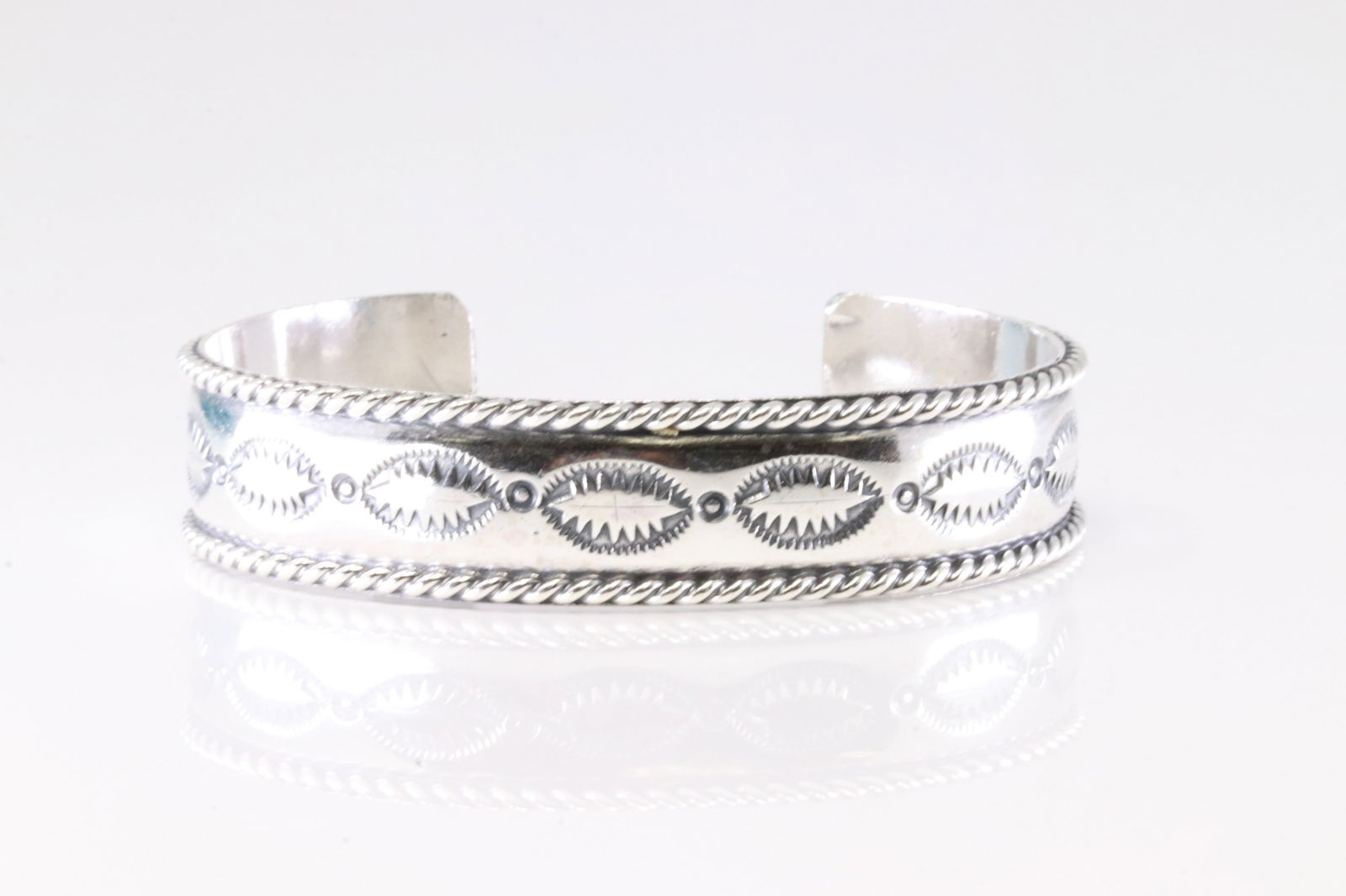 Native America Navajo Sterling Silver Stamp Design Bracelet Cuff By Jason Bahe. (1 of 4)