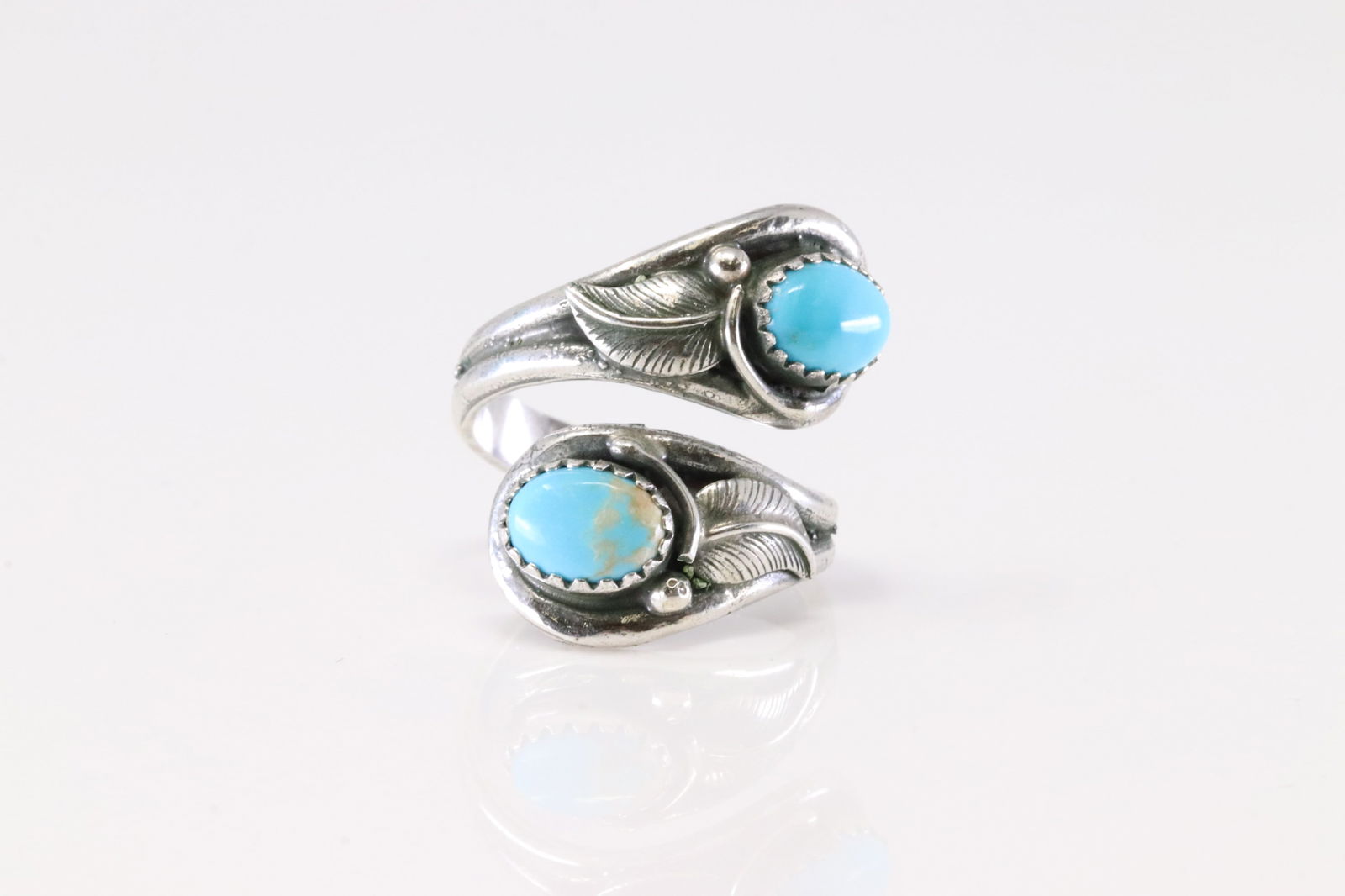 Native America Navajo Sterling Silver Turquoise Ring By Genevieve Francisco. From R.B Company.: This is a Native America Navajo Sterling Silver Turquoise Ring By Genevieve Francisco. From R.B Company. Stamp By R.B Company. Ring Size: 7.50.