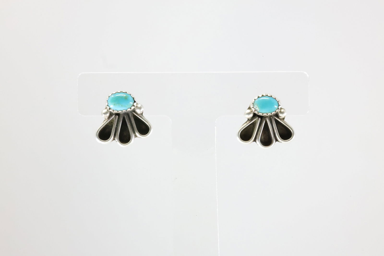 Native America Navajo Sterling Silver Turquoise Post Earring's By Gerildine James.: This is a Native America Navajo Sterling Silver Turquoise Post Earring's By Gerildine James. Stamp G James.