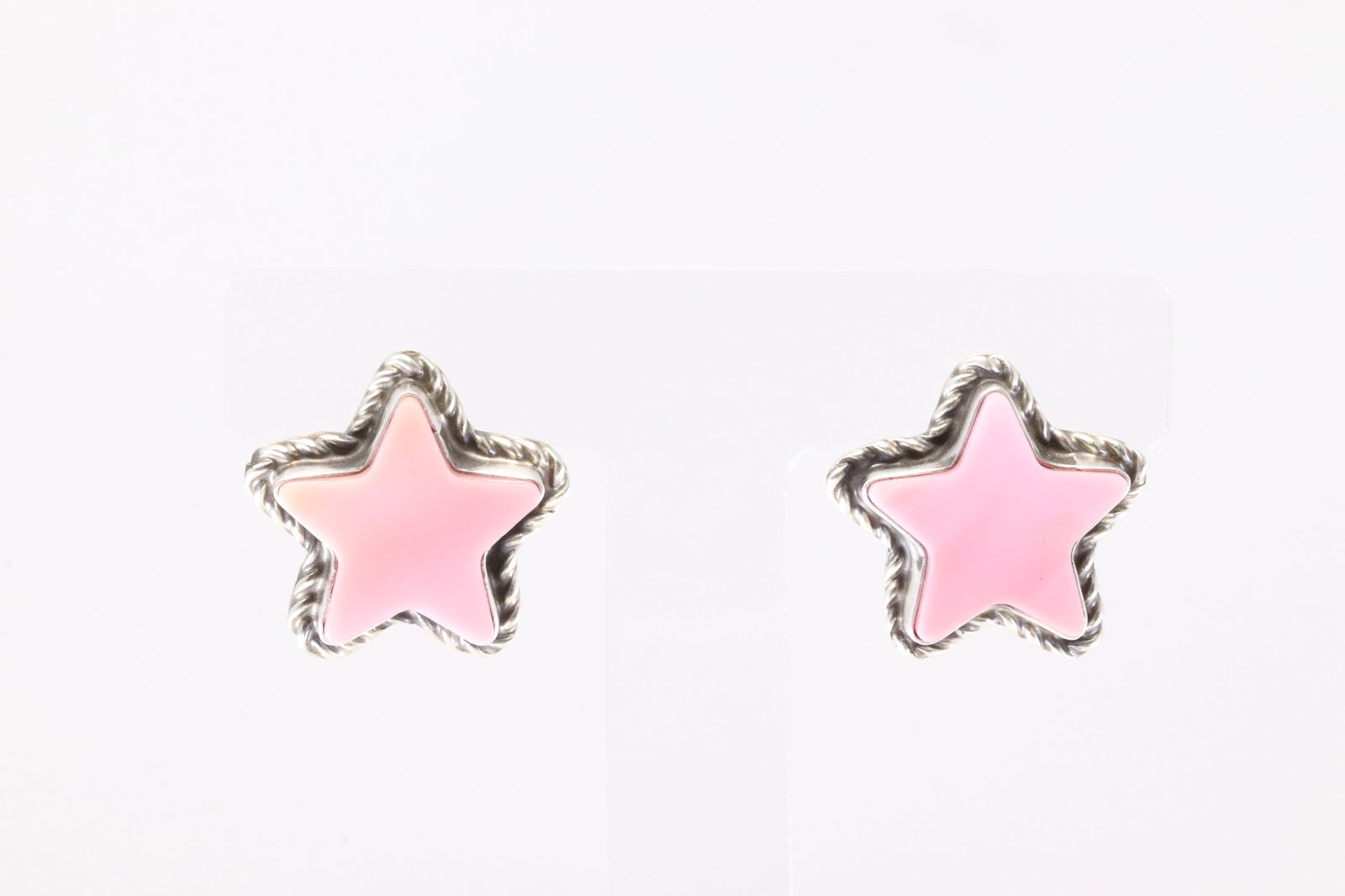 Native America Navajo Sterling Silver Pink Conch Shell Star Post Earring's.: This is a Native America Navajo Sterling Silver Pink Conch Shell Star Post Earring's.