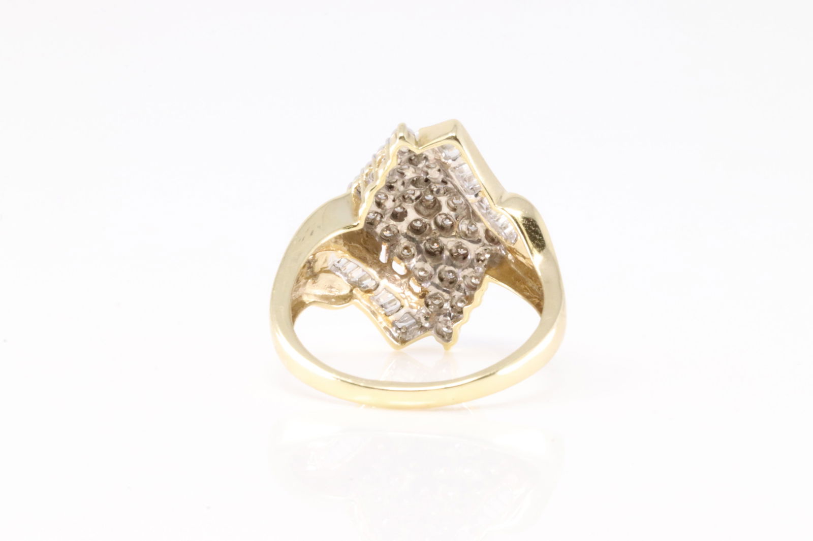 Diamond Ring 10Kt. - 4