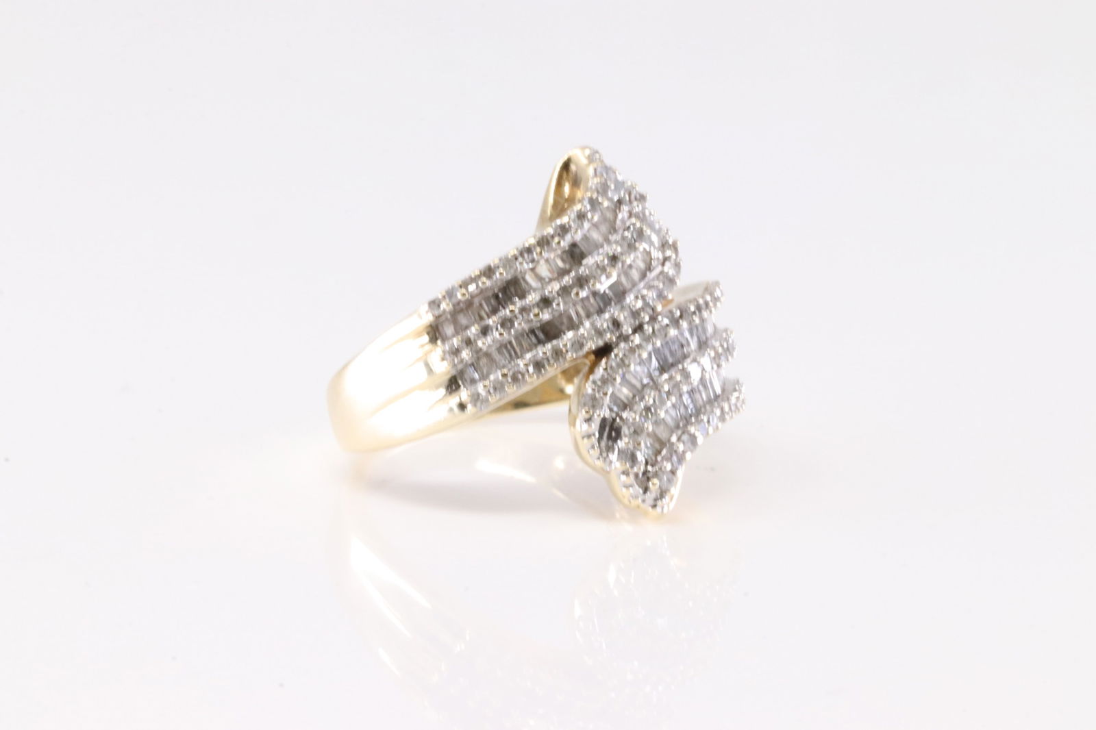 Diamond Ring 10Kt. - 2