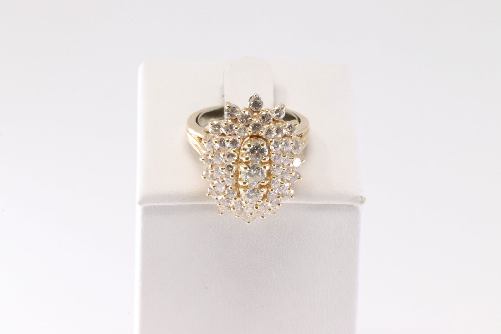 Diamond Ring 14Kt. (1 of 4)