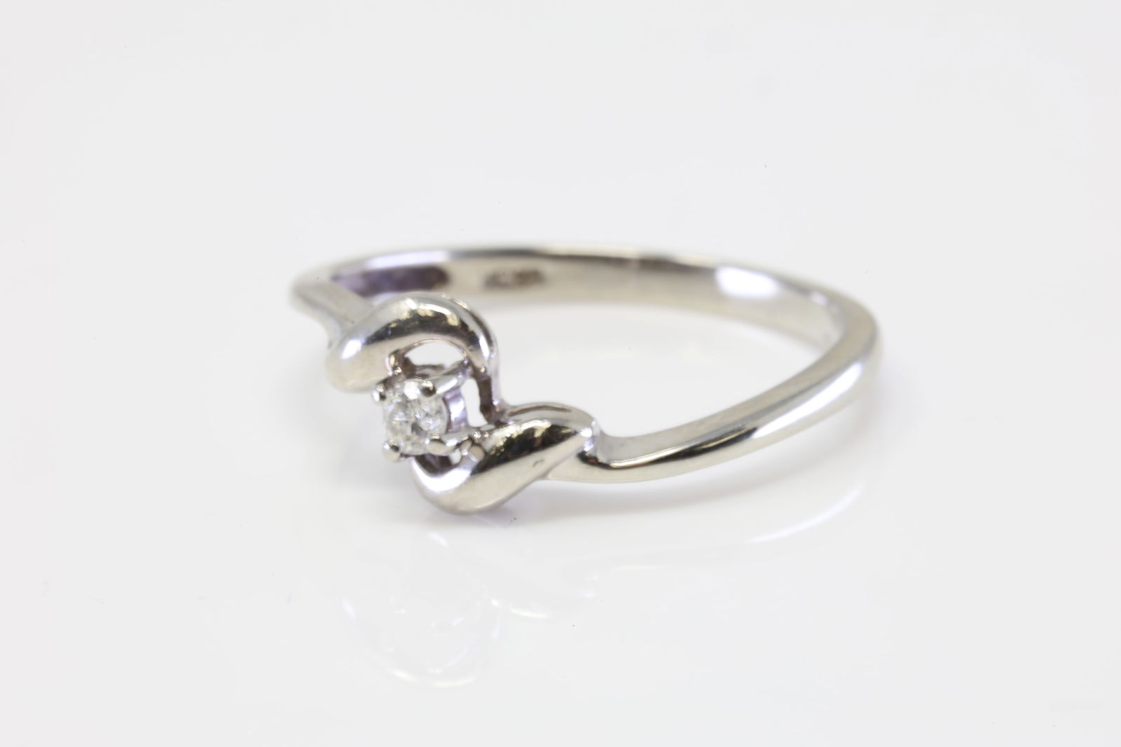 Diamond Ring 10Kt. - 3