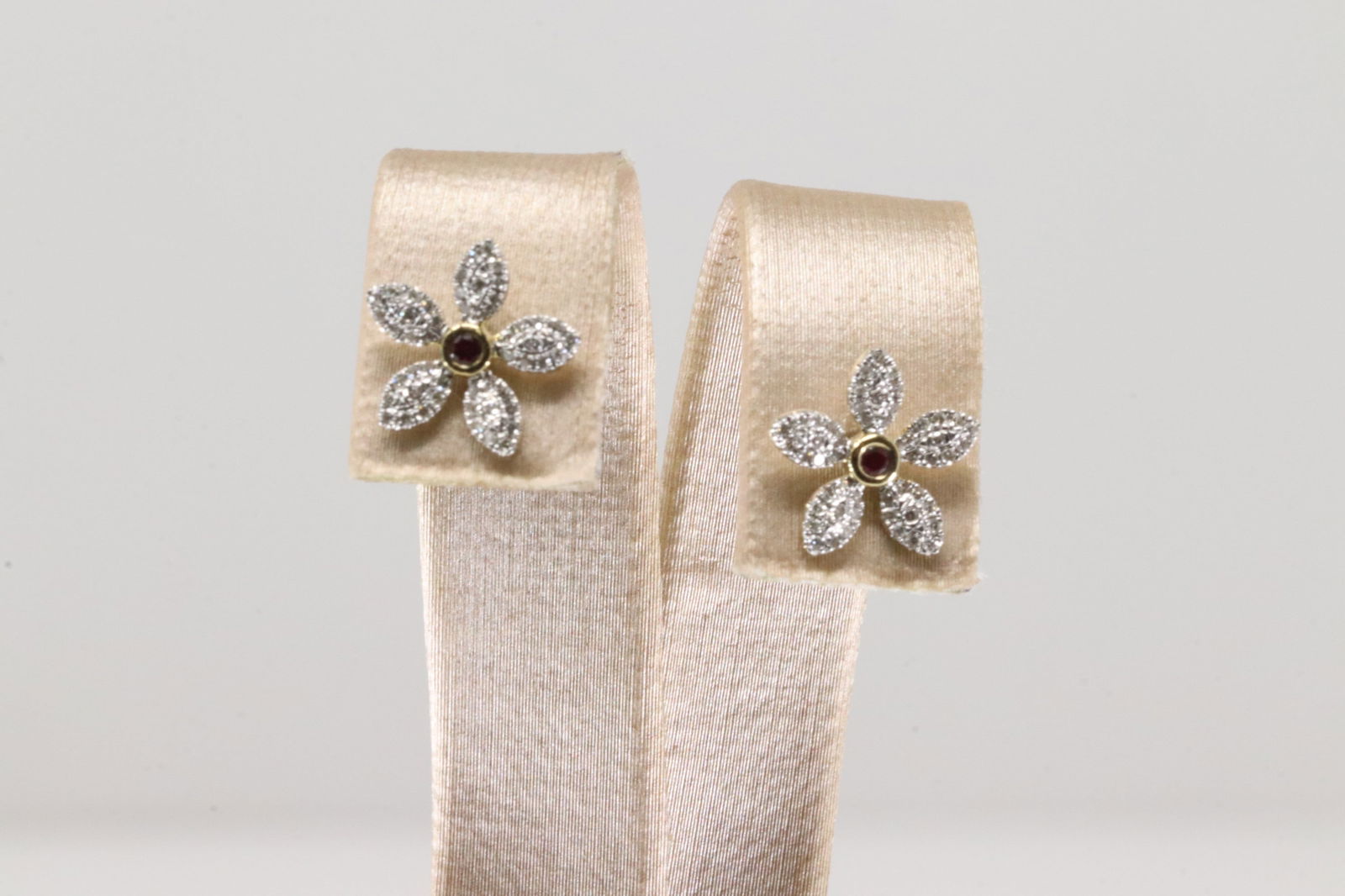 Ruby & Diamond Stud Earring 10Kt. - 3