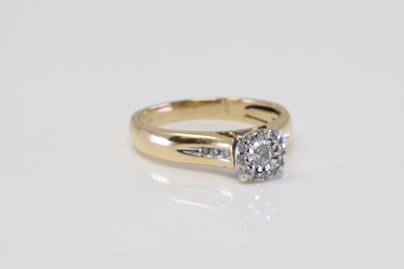 Diamond Ring 14Kt. - 2