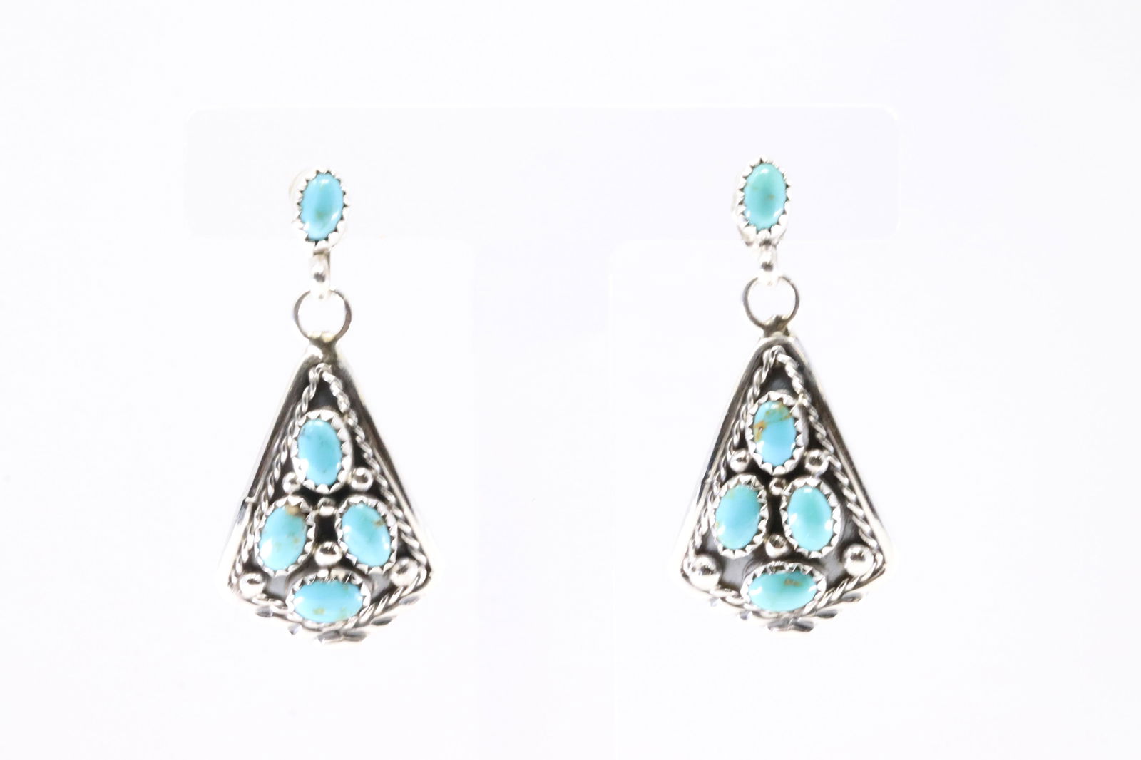 Native America Navajo Sterling Silver Kingman Turquoise Post Dangling Earring's By Melvin Chee.: This is a Native America Navajo Sterling Silver Kingman Turquoise Post Dangling Earring's By Melvin Chee. Stamp M Chee.