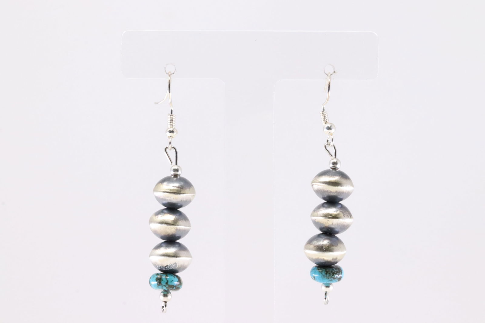 America Sterling Silver Turquoise & Pearl Beaded Dangling Earring's.: This is a America Sterling Silver Turquoise & Pearl Beaded Dangling Earring's.