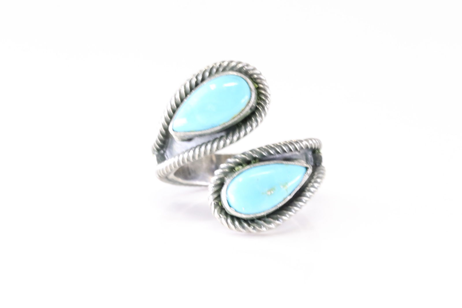 Native America Navajo Sterling Silver Turquoise Ring By Kenny Lonjose.: This is a Native America Navajo Sterling Silver Turquoise Ring By Kenny Lonjose. Stamp Z. Ring Size: 8.00.