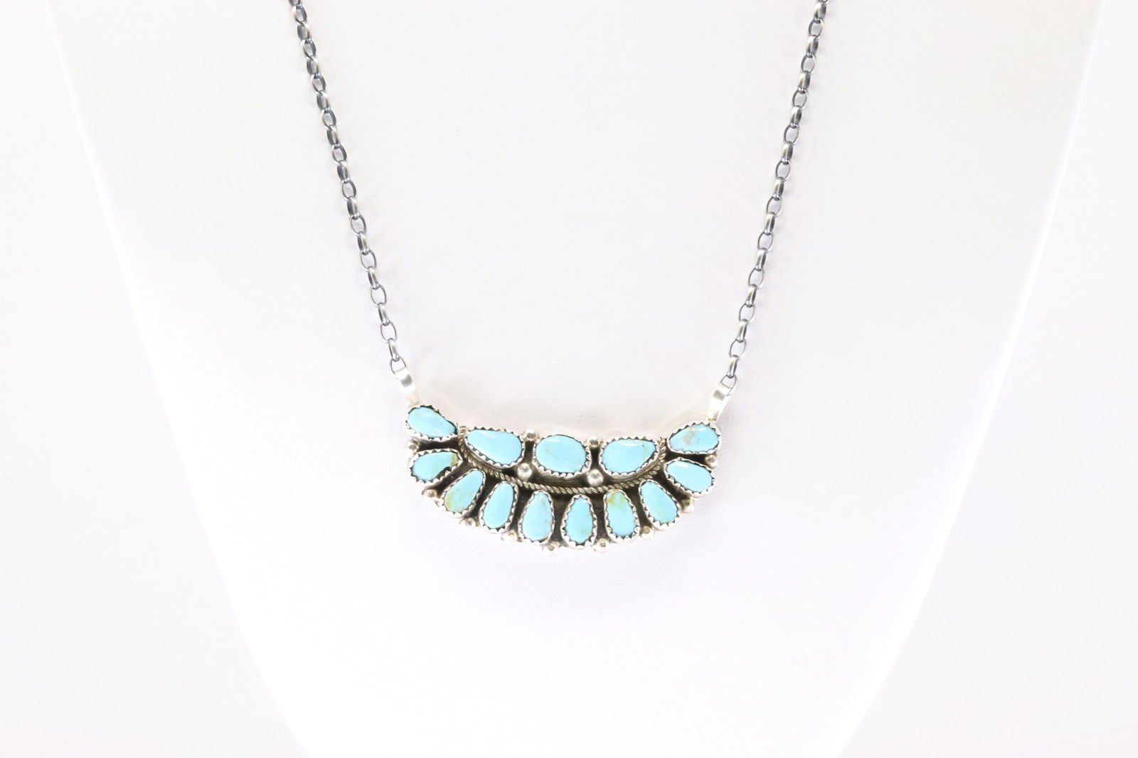 Native America Zuni Sterling Silver Turquoise Necklace By Eunis Tso.: This is a Native America Zuni Sterling Silver Turquoise Necklace By Eunis Tso. Stamp E. Necklace Length: 18.00.