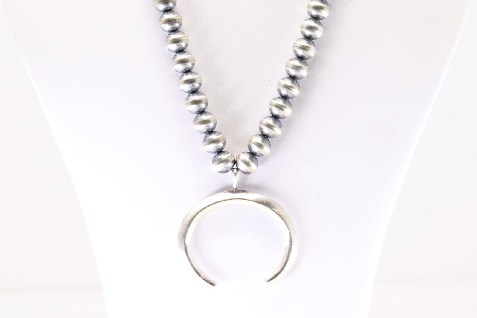 Native America Navajo Sterling Silver Solid Pendant By Eugene Gruber With Machine Made Stearling (1 of 4)