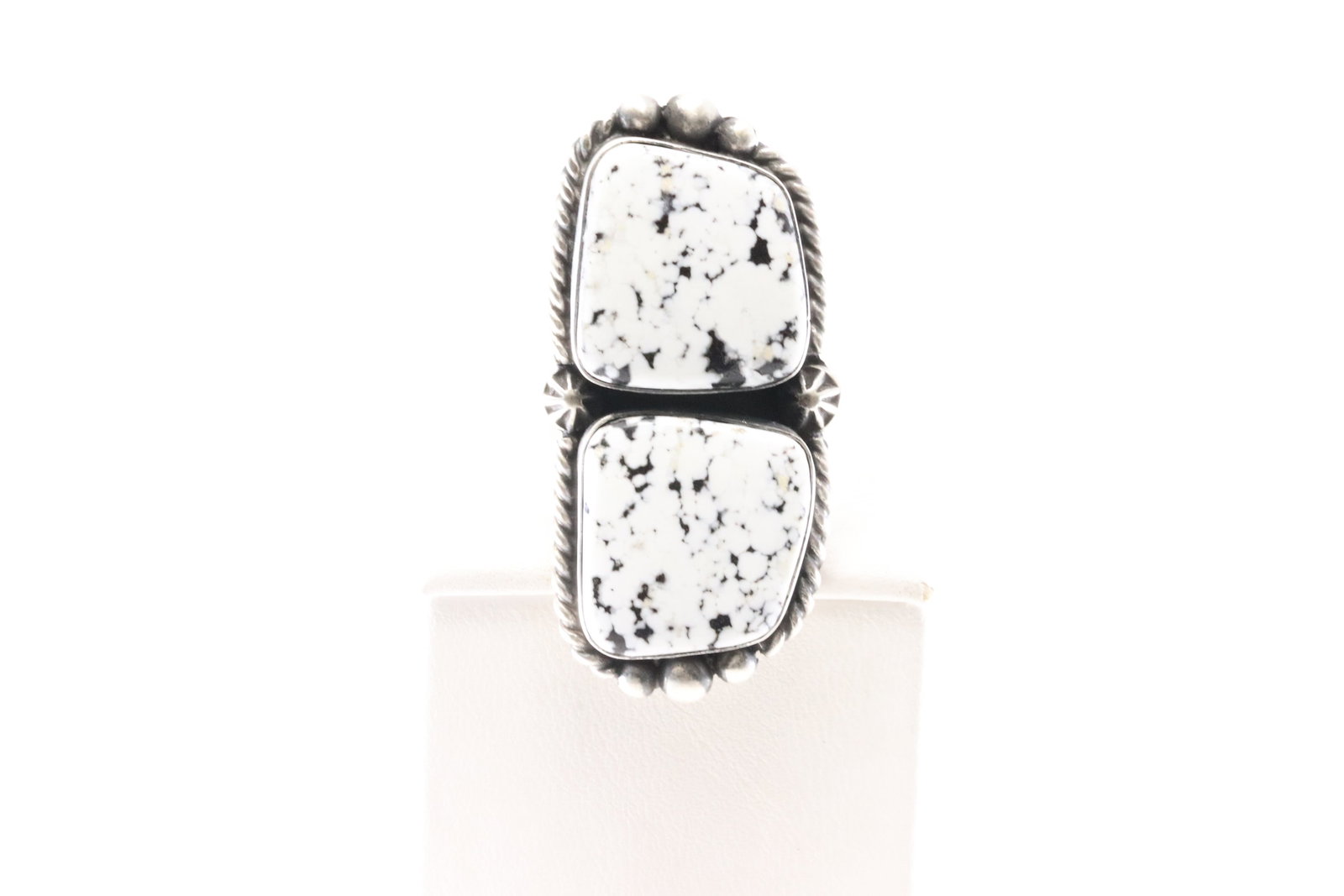 Native America Sterling Silver White Buffalo Ring By Eugene Belone. (1 of 4)