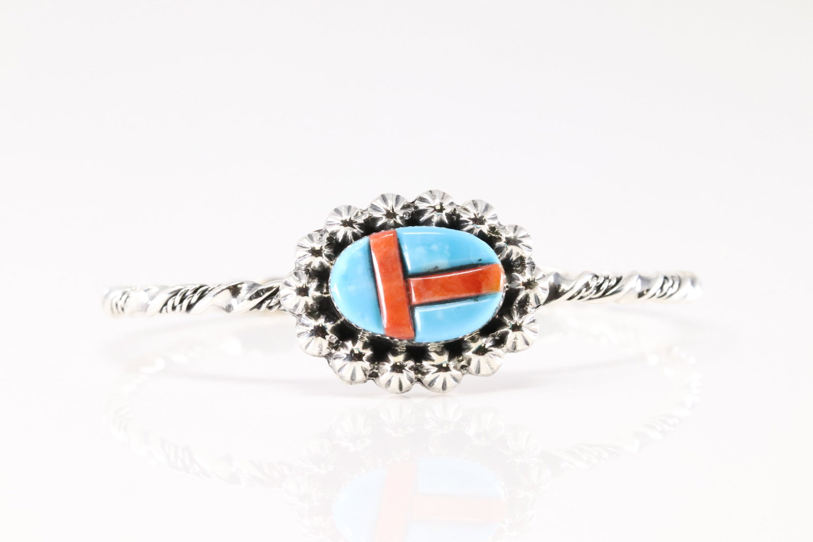 America Sterling Silver Spiny Oyster & Turquoise Bracelet Cuff. (1 of 4)