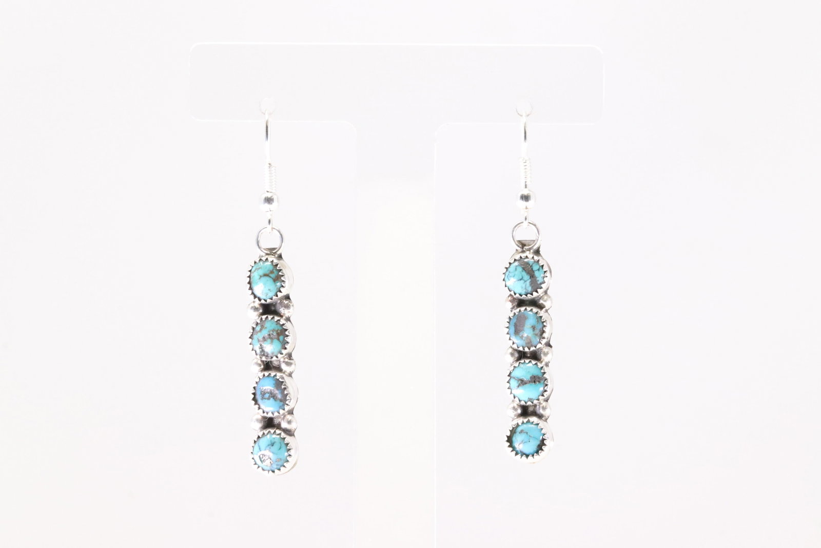 Native America Navajo Sterling Silver Kingman Turquoise Dangling Earring's By Maxine Ramirez.: This is a Native America Navajo Sterling Silver Kingman Turquoise Dangling Earring's By Maxine Ramirez. Stamp MR.