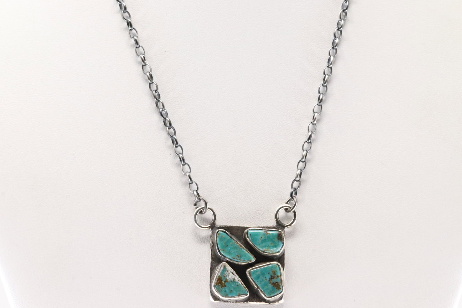 Native America Navajo Sterling Silver Kingman Turquoise Necklace By Jude Candelaria. (1 of 4)