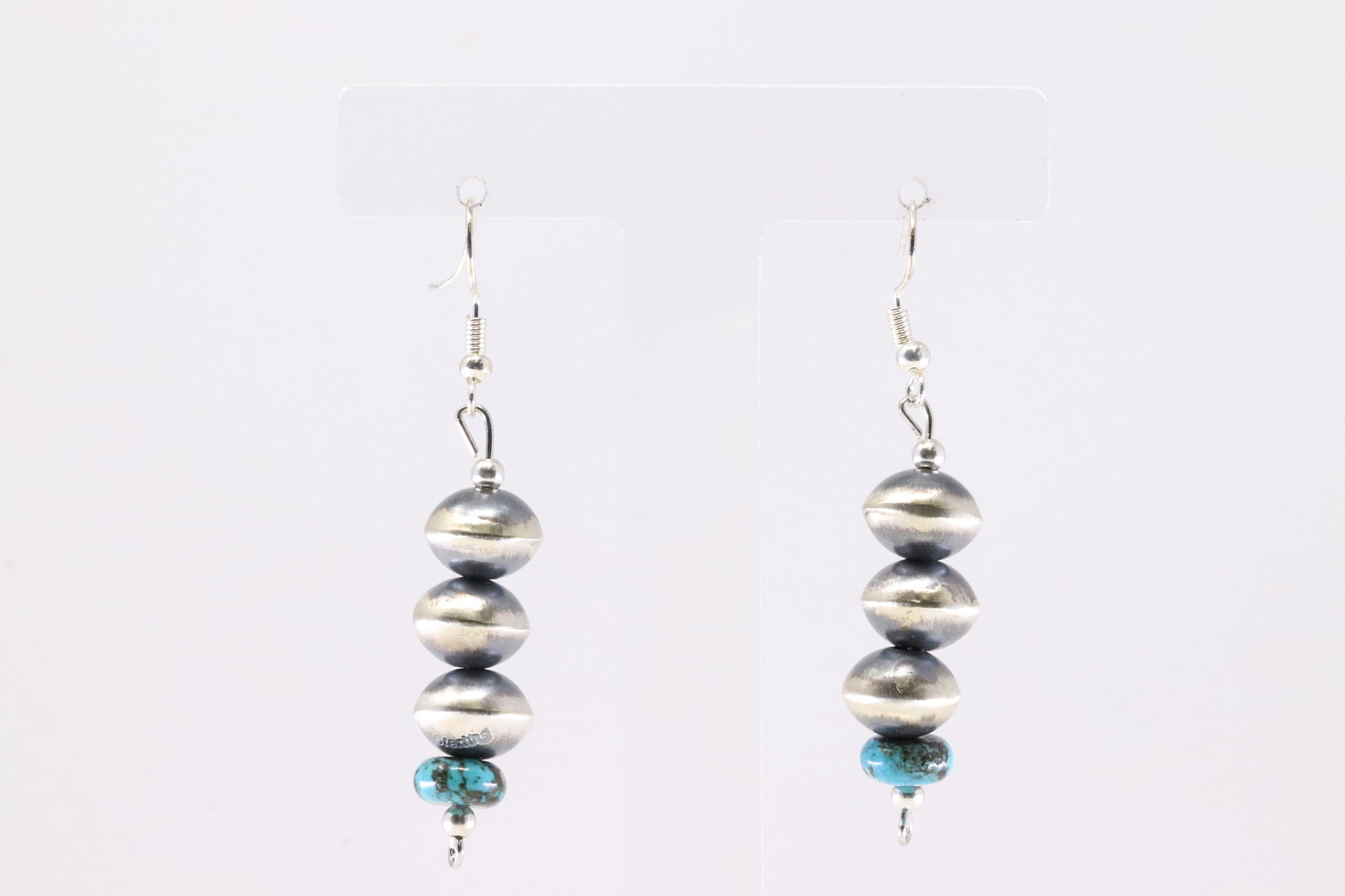 America Sterling Silver Turquoise & Pearl Beaded Dangling Earring's.: This is a America Sterling Silver Turquoise & Pearl Beaded Dangling Earring's.