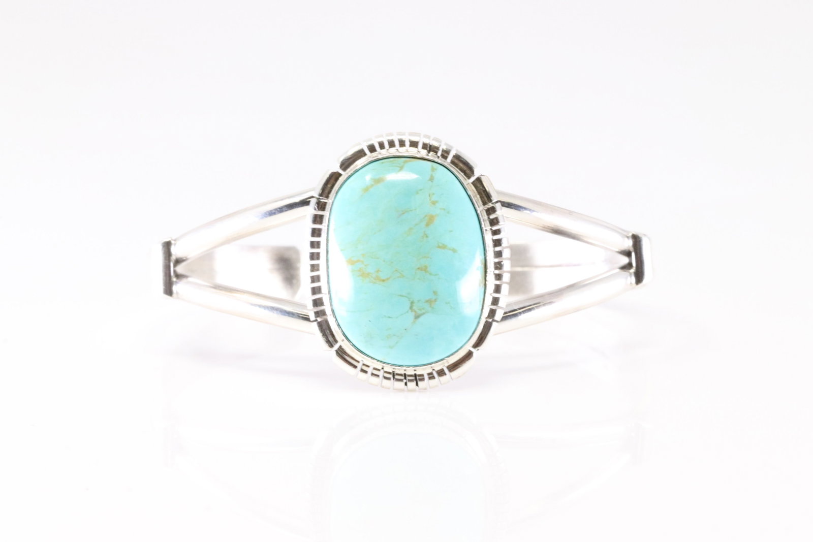 Native America Navajo Sterling Silver Turquoise Bracelet Cuff By SE. (1 of 4)
