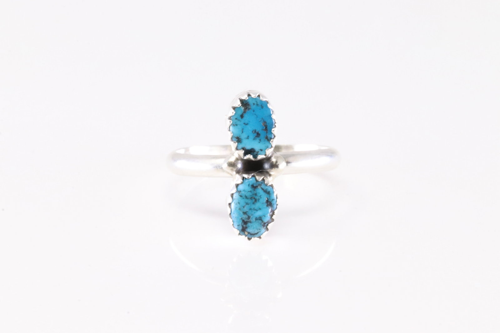 America Sterling Silver Turquoise Ring. (1 of 3)
