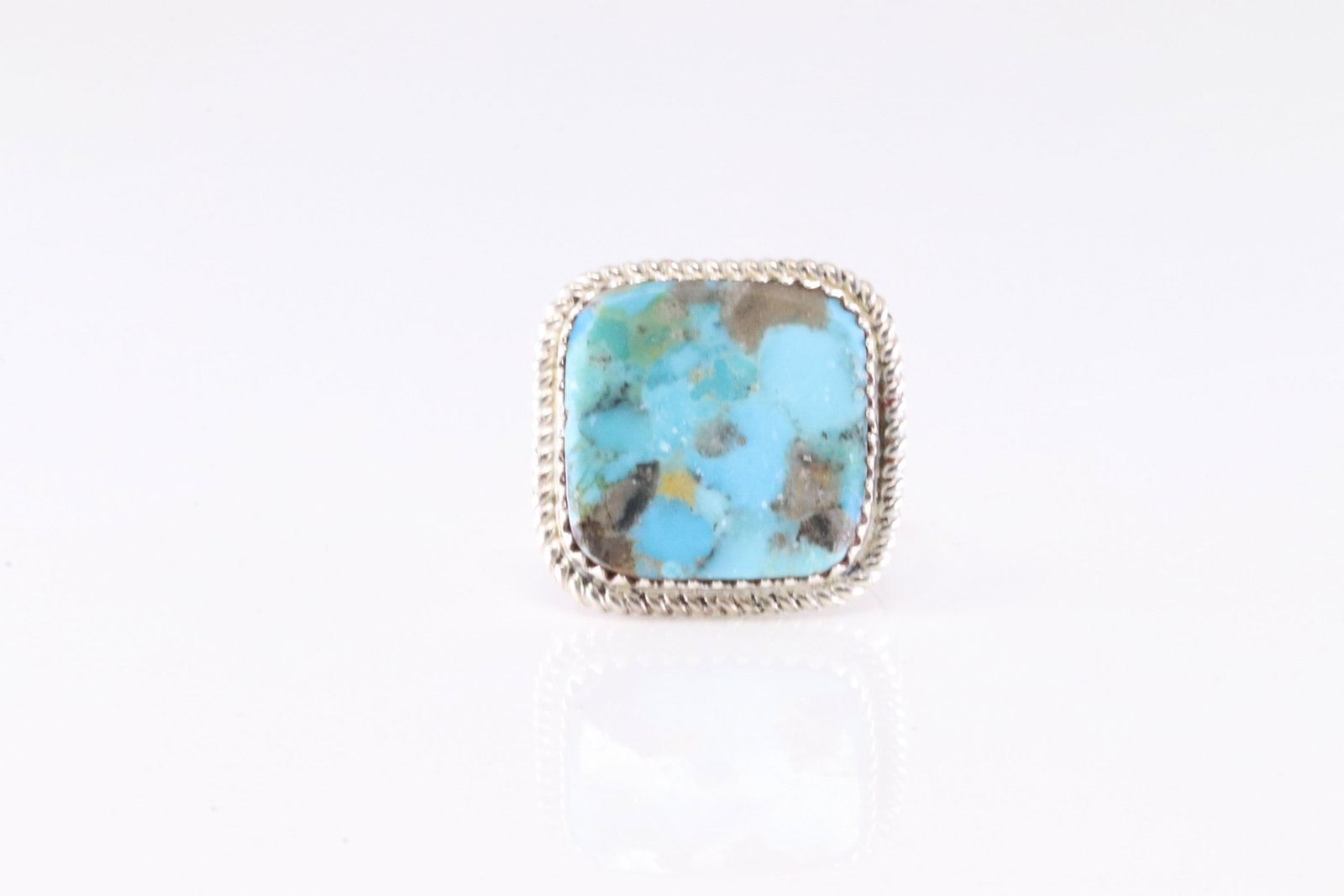 Native America Navajo Sterling Silver Turquoise Ring By F. Martinez.: This is a Native America Navajo Sterling Silver Turquoise Ring By F. Martinez. Stamp F.Martinez. Ring Size: 6.50.