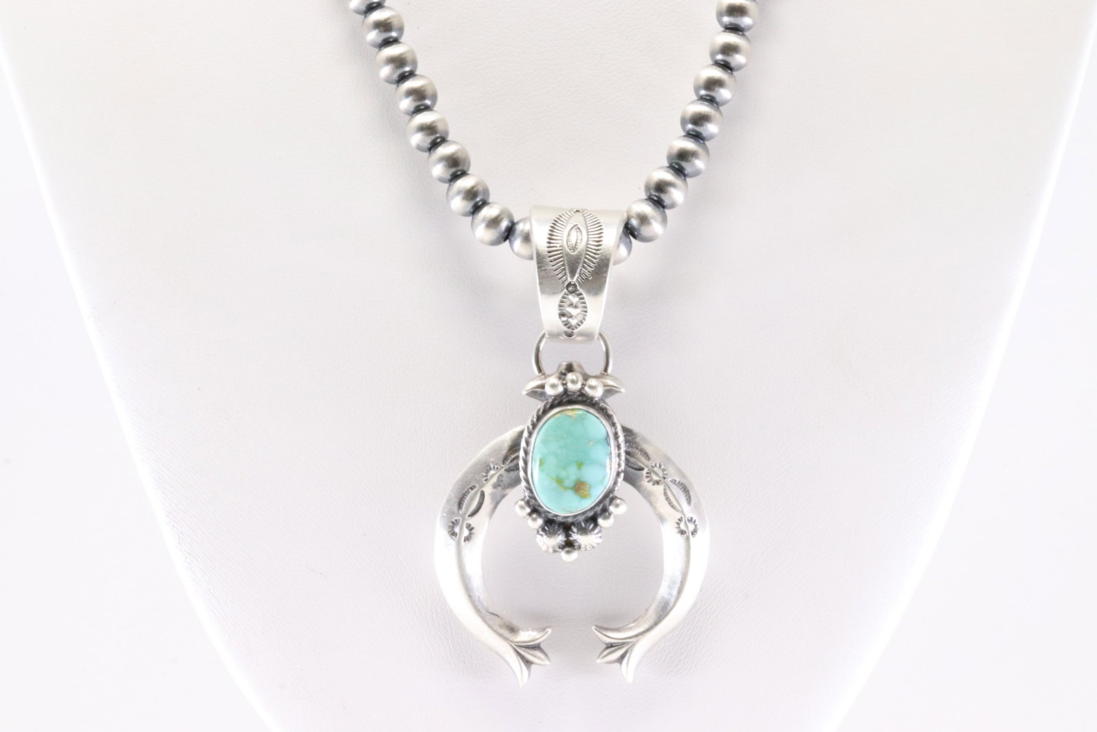 Native America Navajo Sterling Silver Turquoise Naja Pendant By Samuel Yellowhair. With Pearl Beaded: This is a Native America Navajo Sterling Silver Turquoise Naja Pendant By Samuel Yellowhair. With Pearl Beaded Sterling Silver Machine Made Necklace. Necklace length: 18.00"