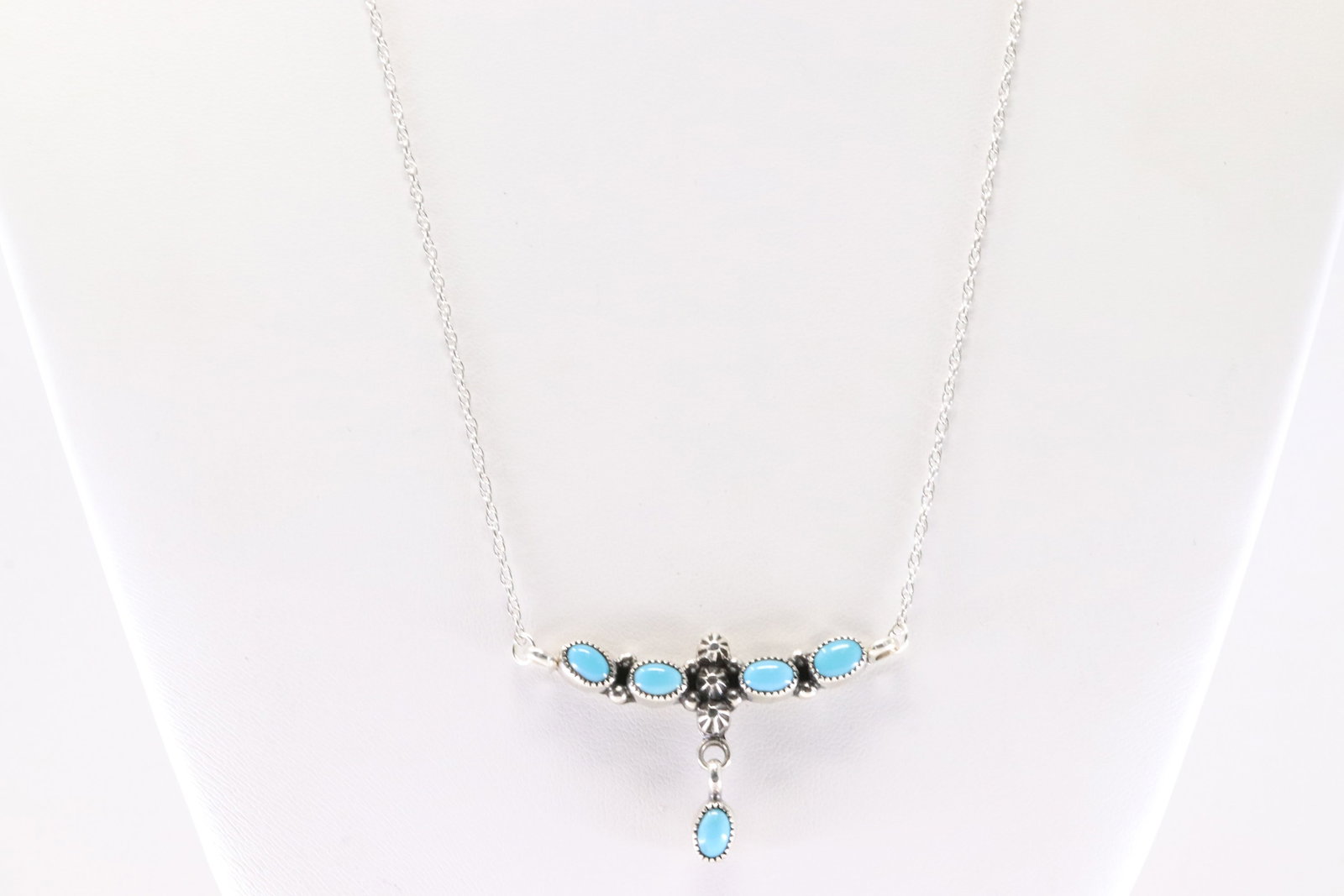 Native America Navajo Sterling Silver Turquoise Necklace By Verley Betone. From R.B Company.: This is a Native America Navajo Sterling Silver Turquoise Necklace By Verley Betone. From R.B Company. Stamp By R.B Company. Necklace length: 18.00"