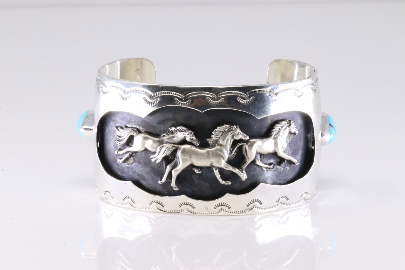 Native America Navajo Sterling Silver Turquoise Horse Bracelet Cuff By Darrell Morgan.: This is a Native America Navajo Sterling Silver Turquoise Horse Bracelet Cuff By Darrell Morgan.