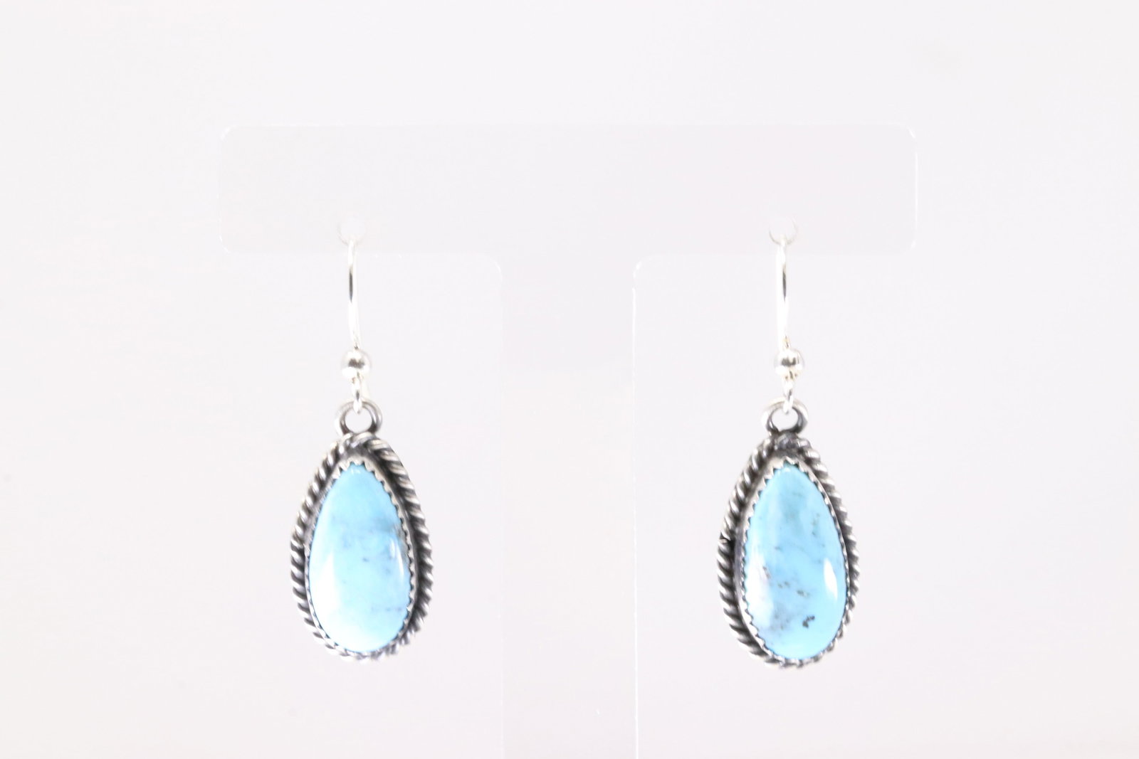 Native America Navajo Sterling Silver Kingman Turquoise Dangling Earring's By Freda Martinez.: This is a Native America Navajo Sterling Silver Kingman Turquoise Dangling Earring's By Freda Martinez. Stamp F.