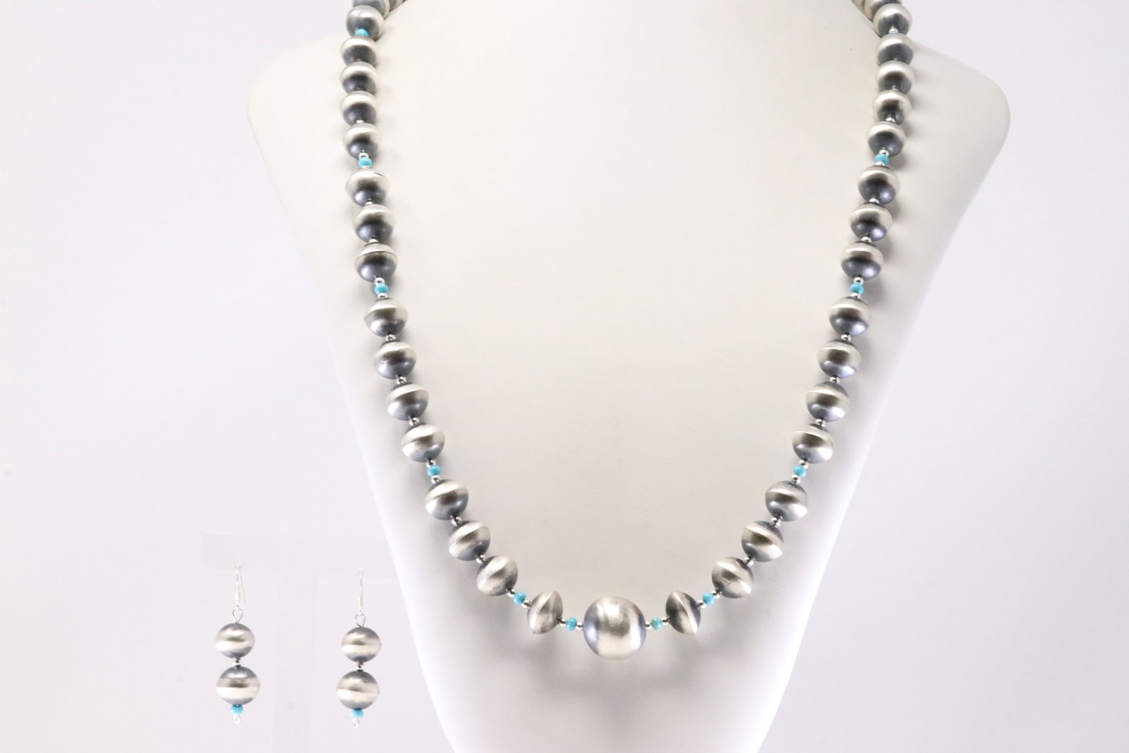Native America Navajo Sterling Silver Pearl Beaded & Turquoise Necklace & Earring's Set By A.Cooley.: This is a Native America Navajo Sterling Silver Pearl Beaded & Turquoise Necklace & Earring's Set By A.Cooley. Necklace length: 30.00"